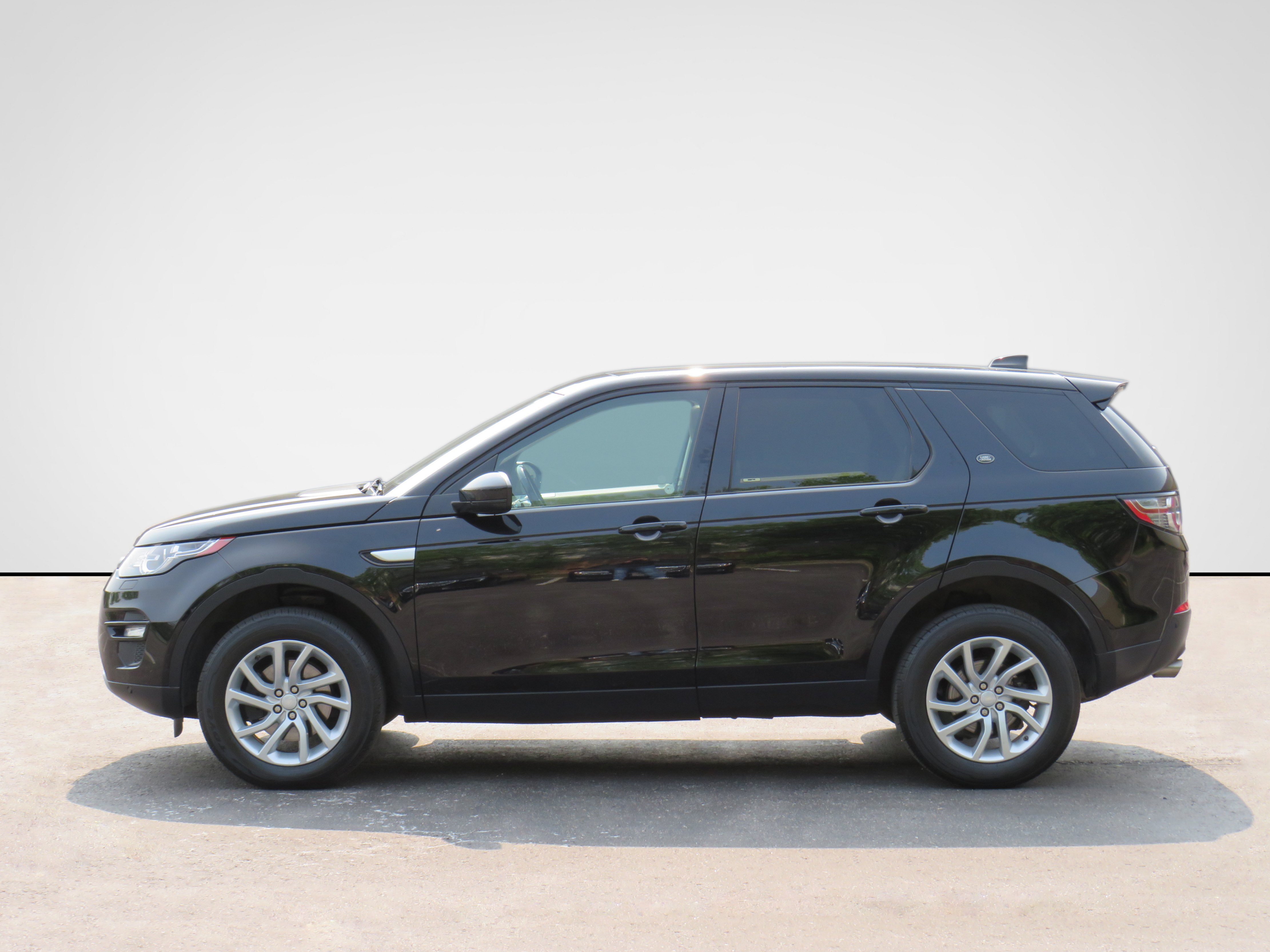 /laautomotive/2018-LandRover-DiscoverySport-5403947292423932.jpg