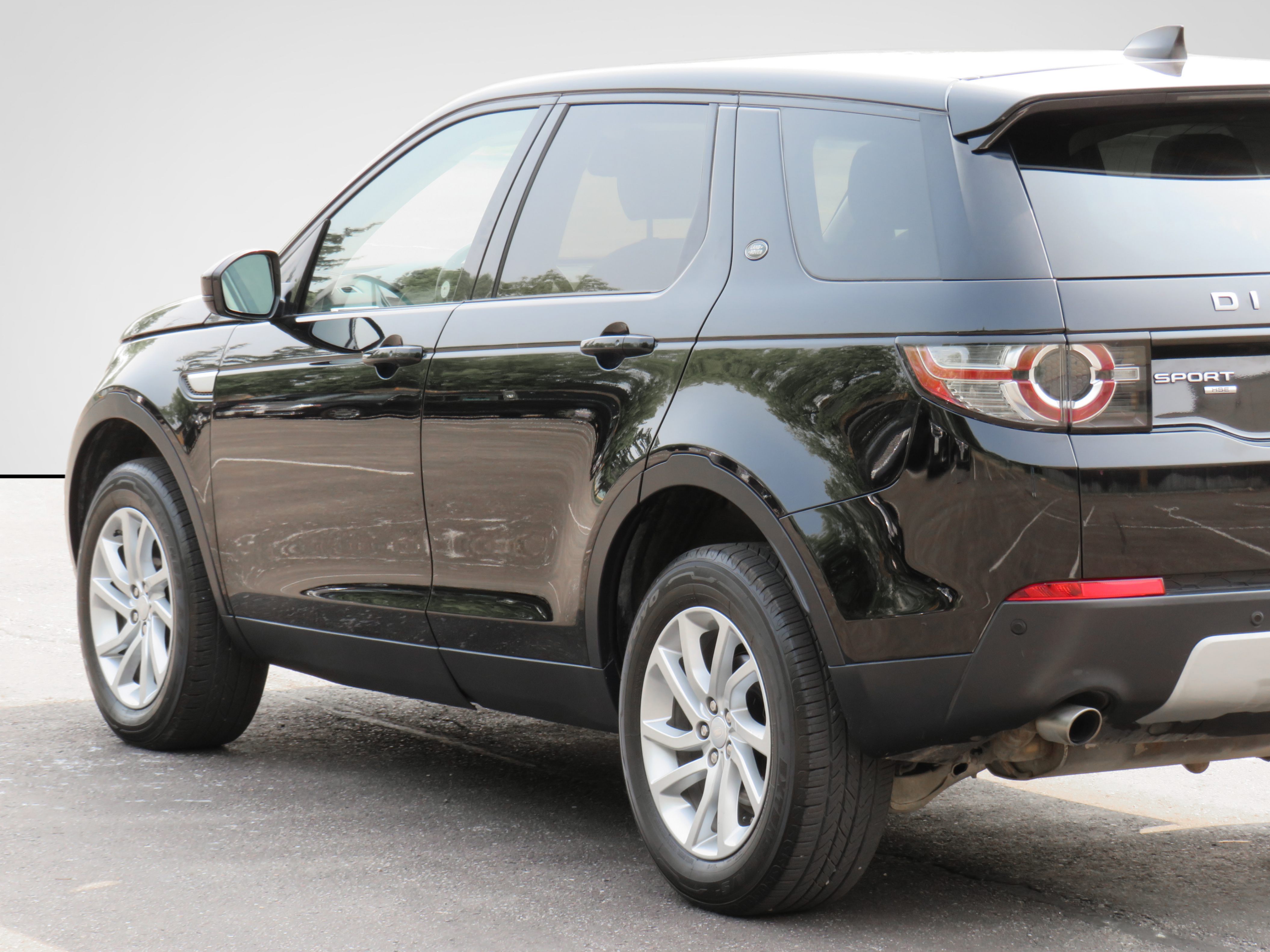 /laautomotive/2018-LandRover-DiscoverySport-7164779125838412.jpg