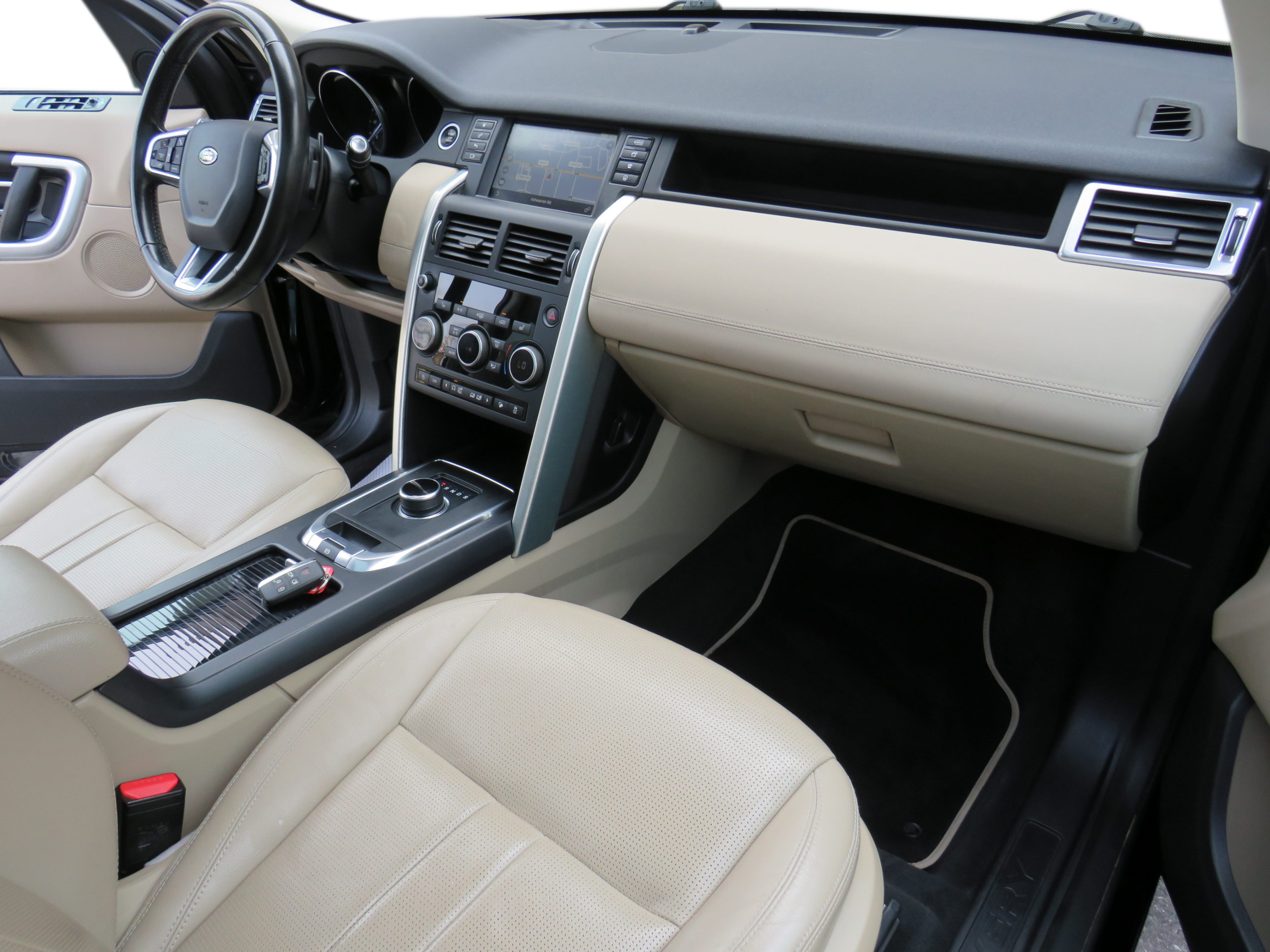 /laautomotive/2018-LandRover-DiscoverySport-9288704748522001.jpg
