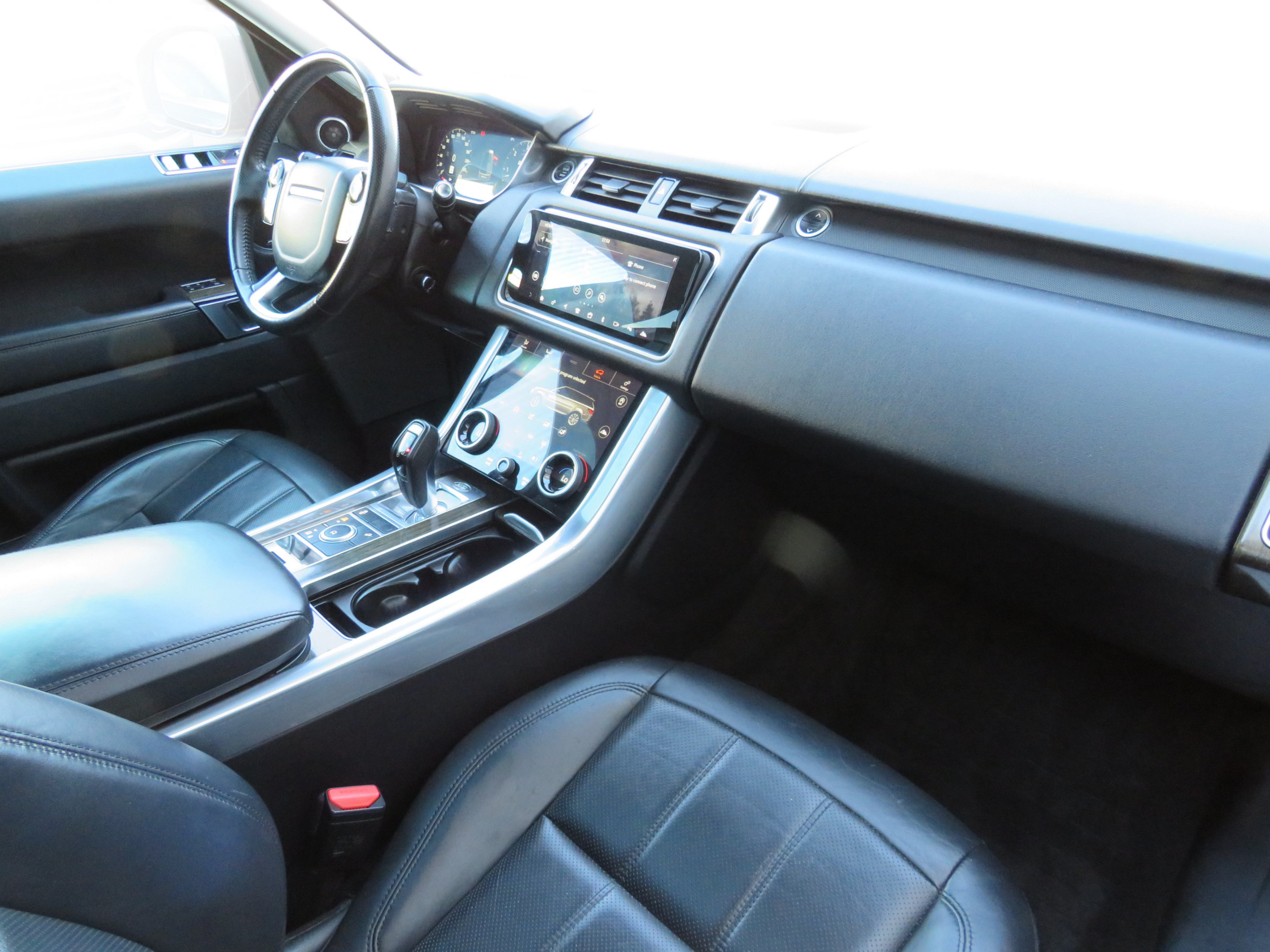/laautomotive/2018-LandRover-RangeRover-13981275638696267.jpg