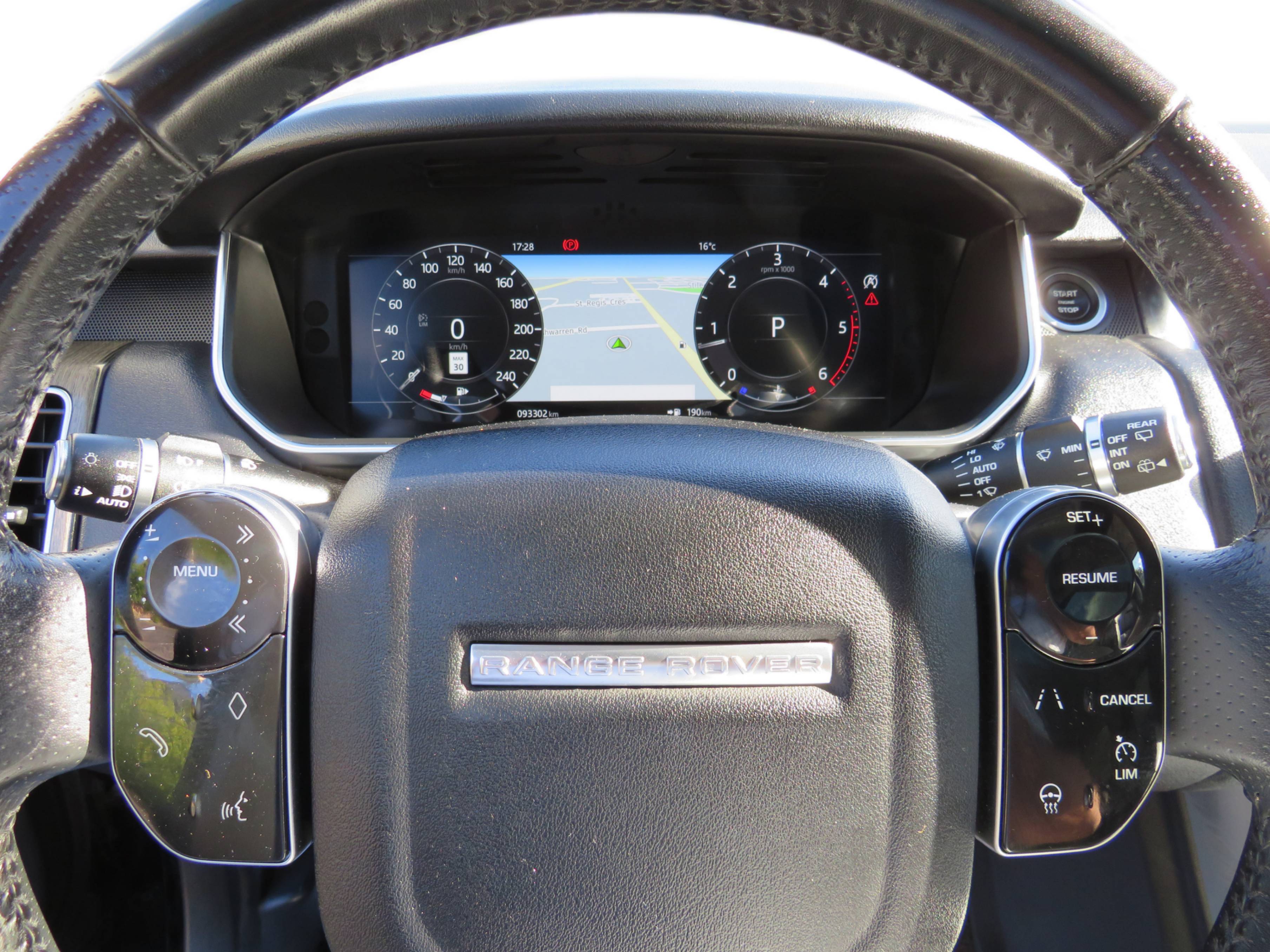 /laautomotive/2018-LandRover-RangeRover-7768261386527195.jpg