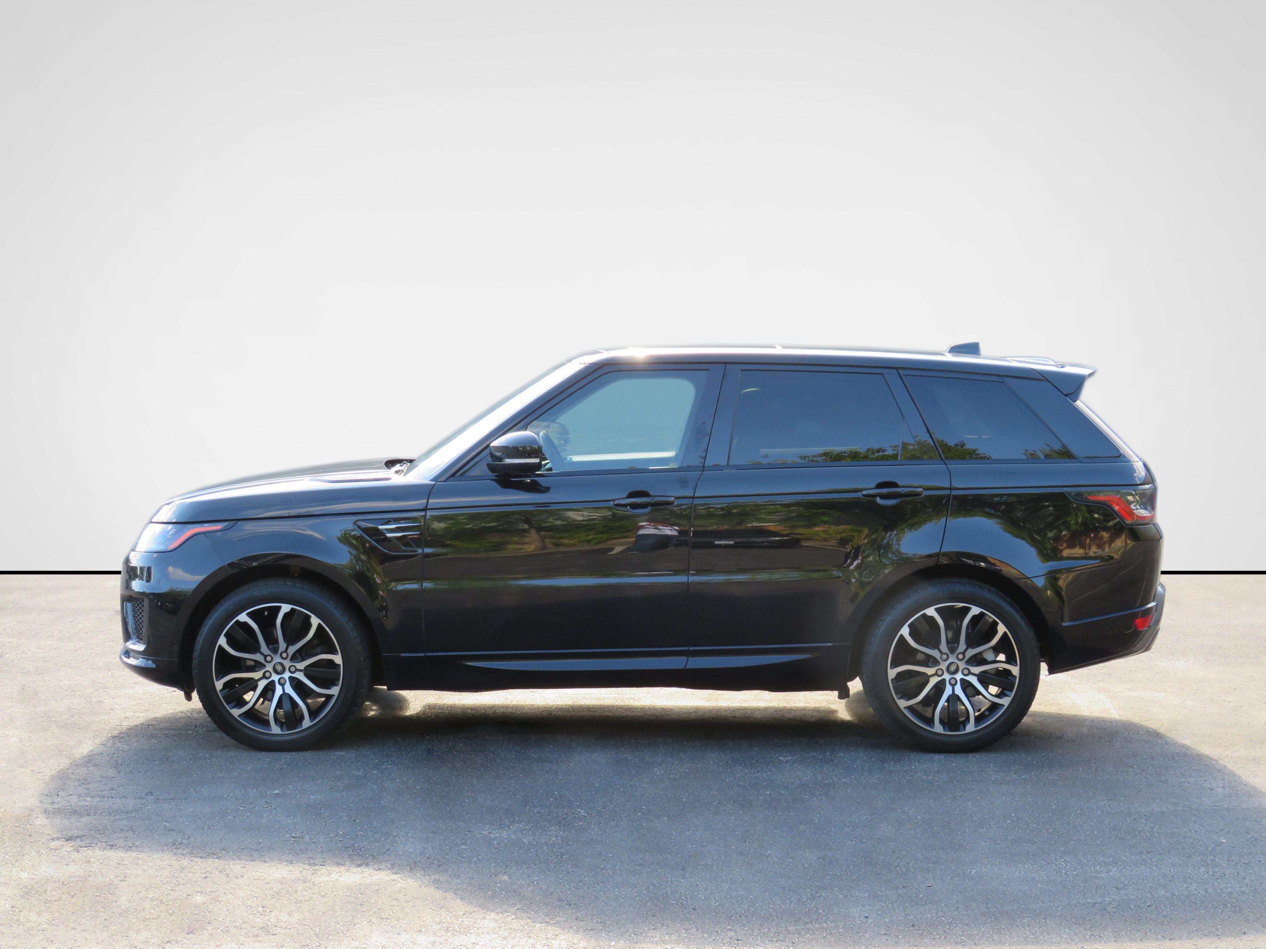 /laautomotive/2018-LandRover-RangeRover-8736343425886584.jpg