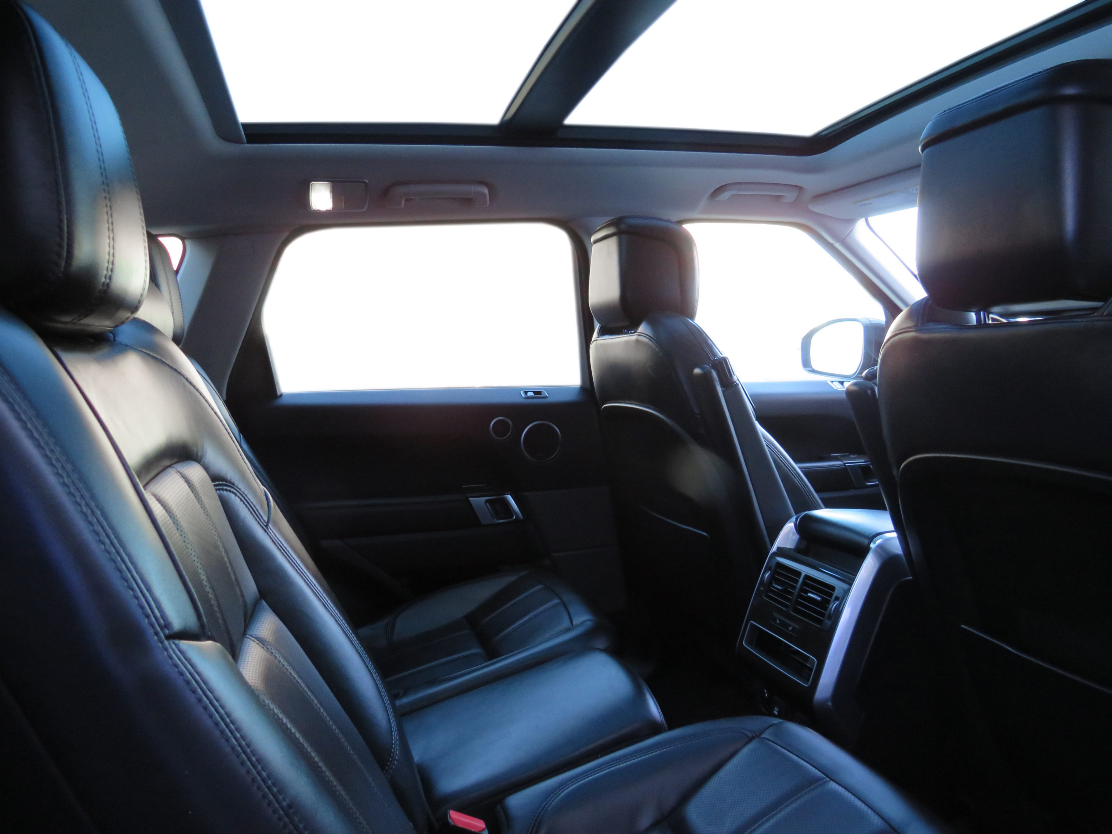 /laautomotive/2018-LandRover-RangeRover-9285909595231152.jpg