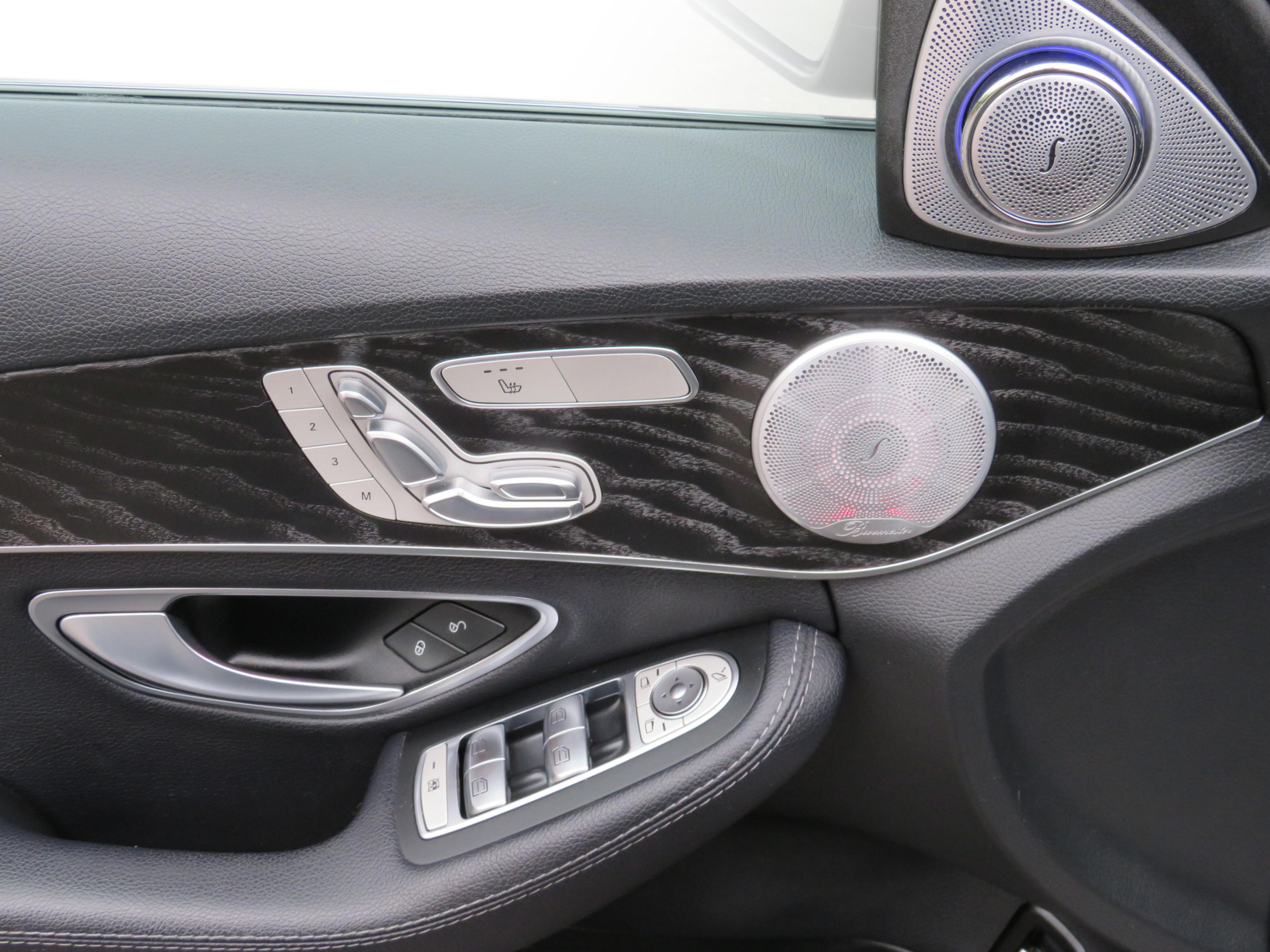 /laautomotive/2018-Mercedes-Benz-C-Class-09811071247182879.jpg