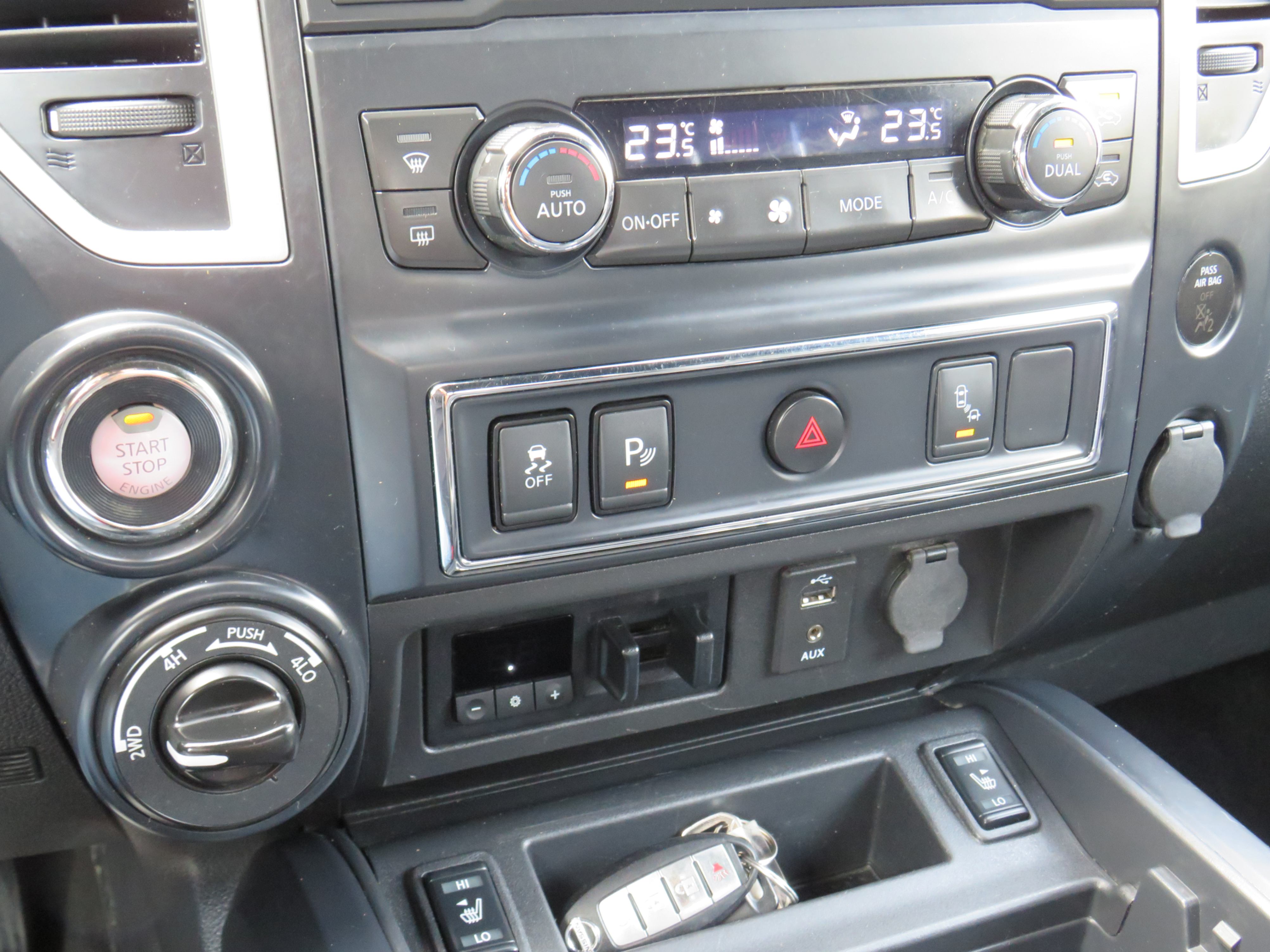 /laautomotive/2018-Nissan-Titan-12053374687420604.jpg