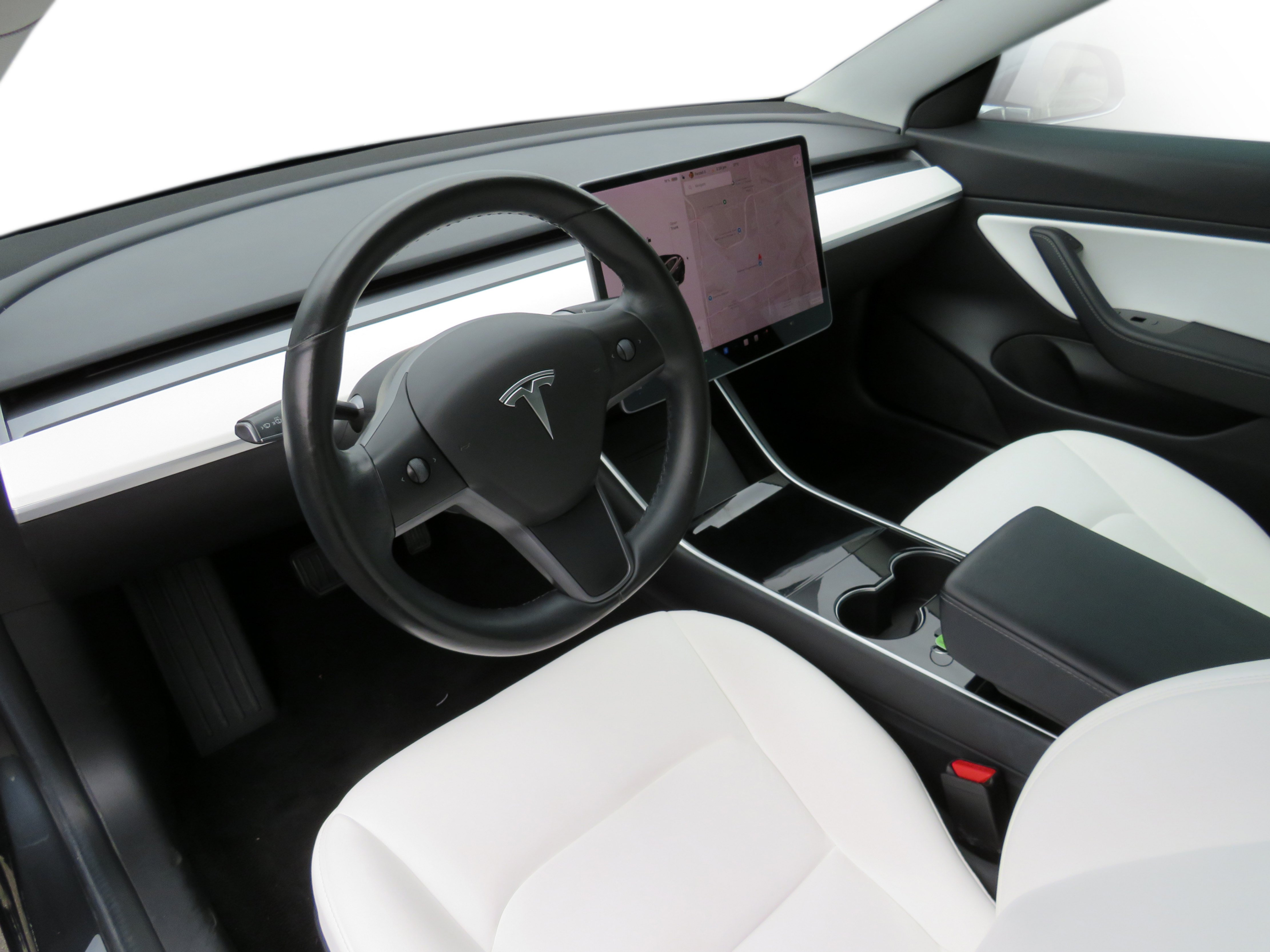 /laautomotive/2018-Tesla-Model3-13516136125684564.jpg