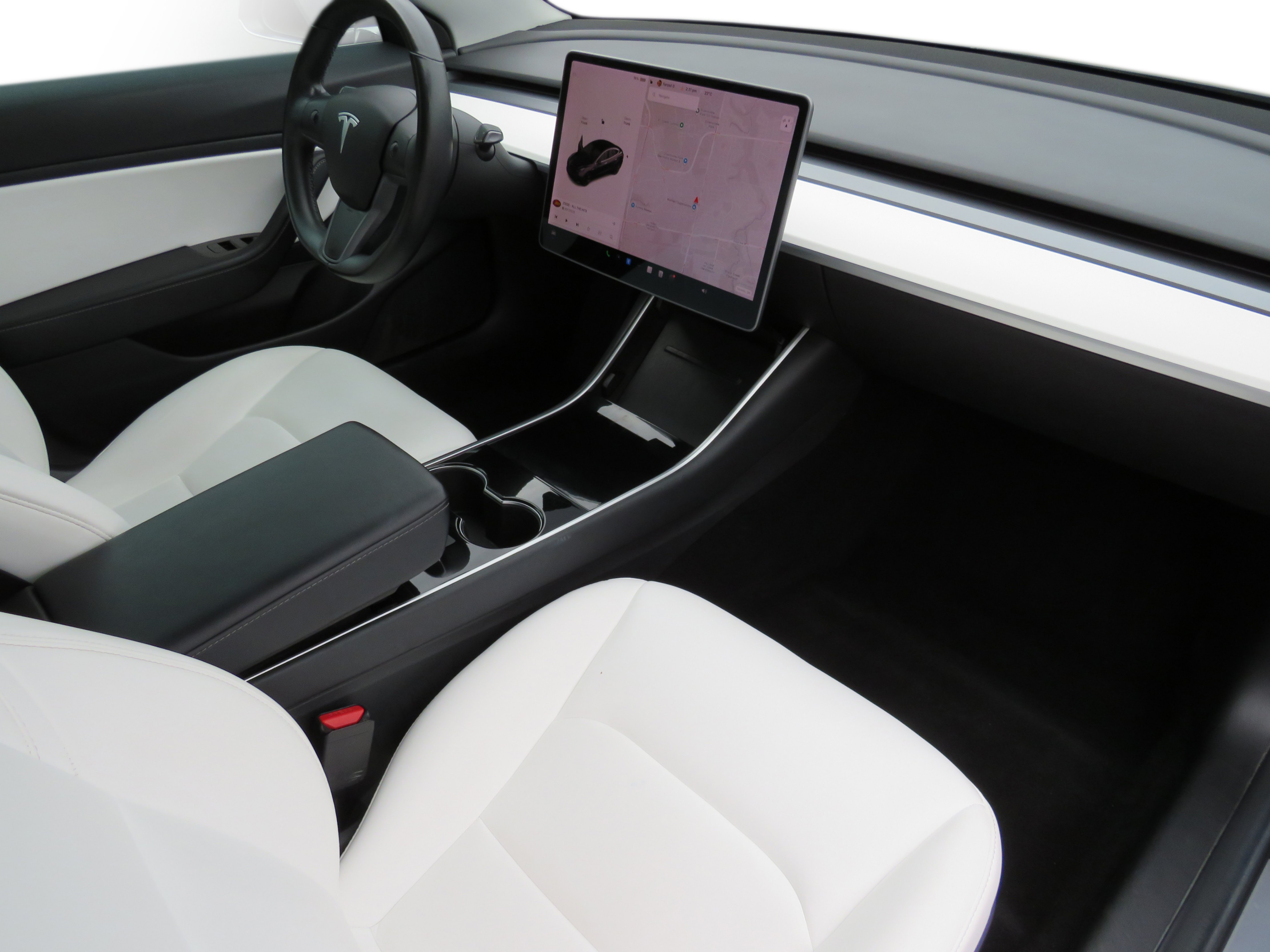 /laautomotive/2018-Tesla-Model3-23334146310566384.jpg