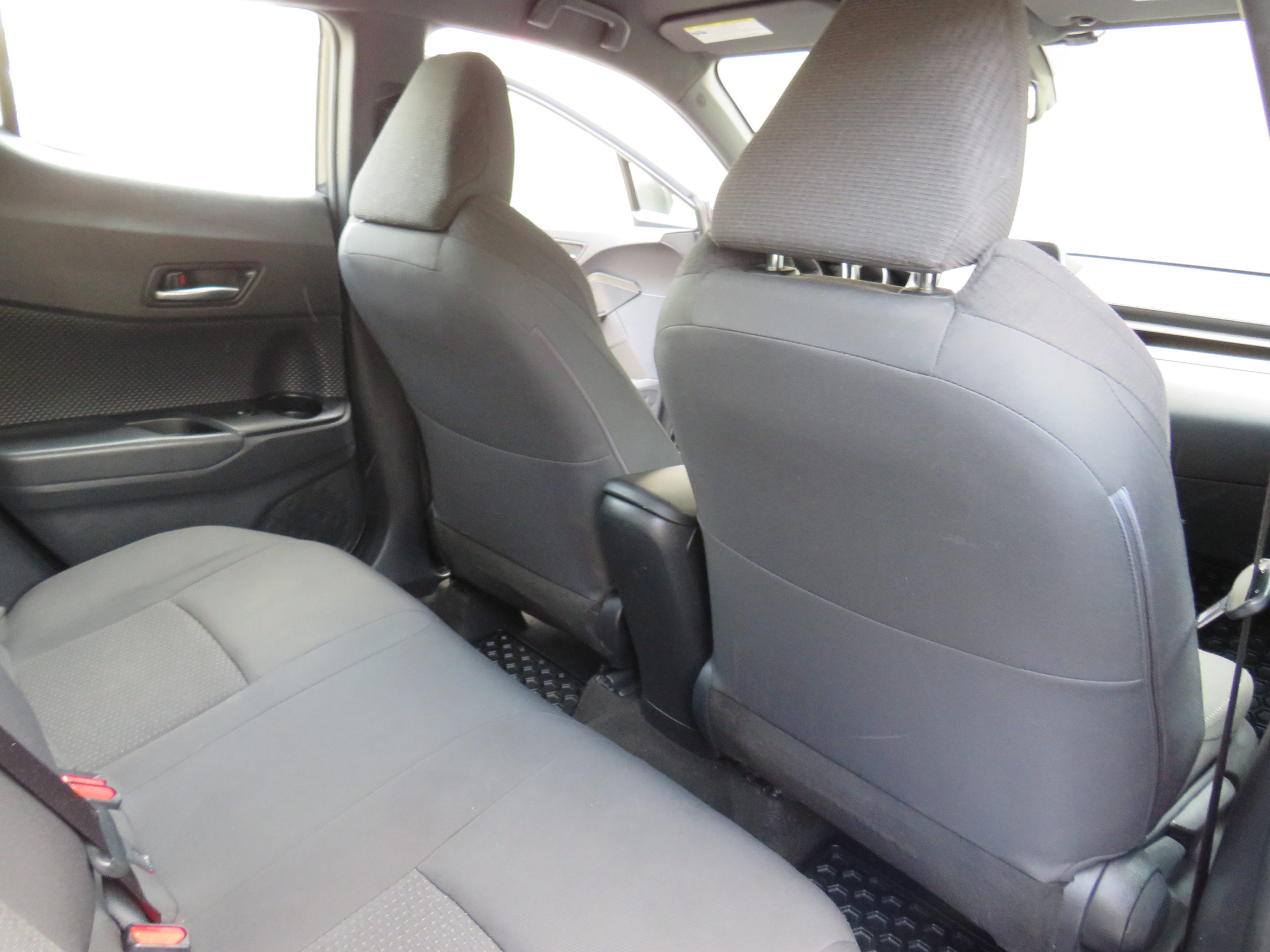 /laautomotive/2018-Toyota-C-HR-12429143539363197.jpg