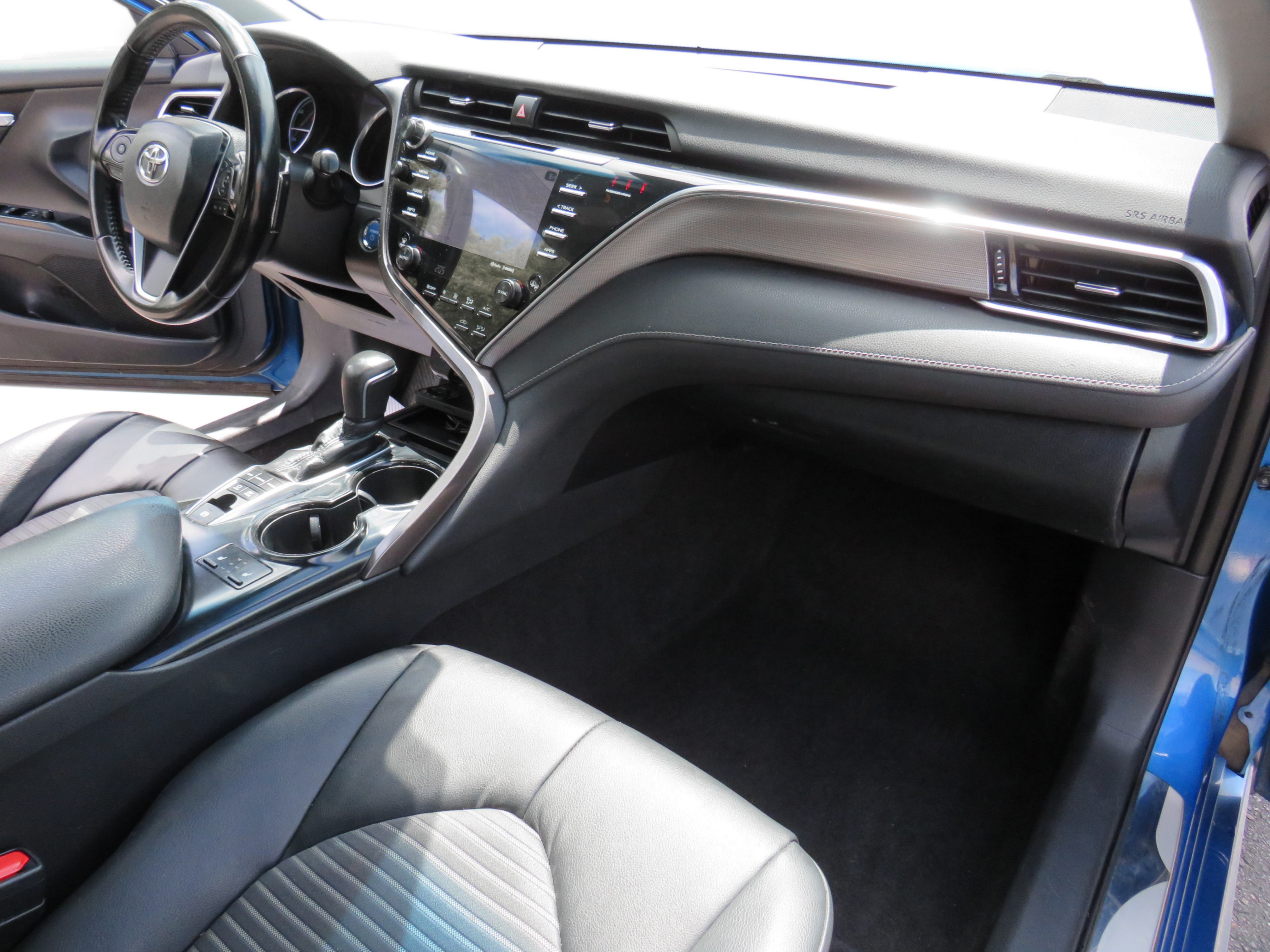 /laautomotive/2018-Toyota-CamryHybrid-4802321207116713.jpg