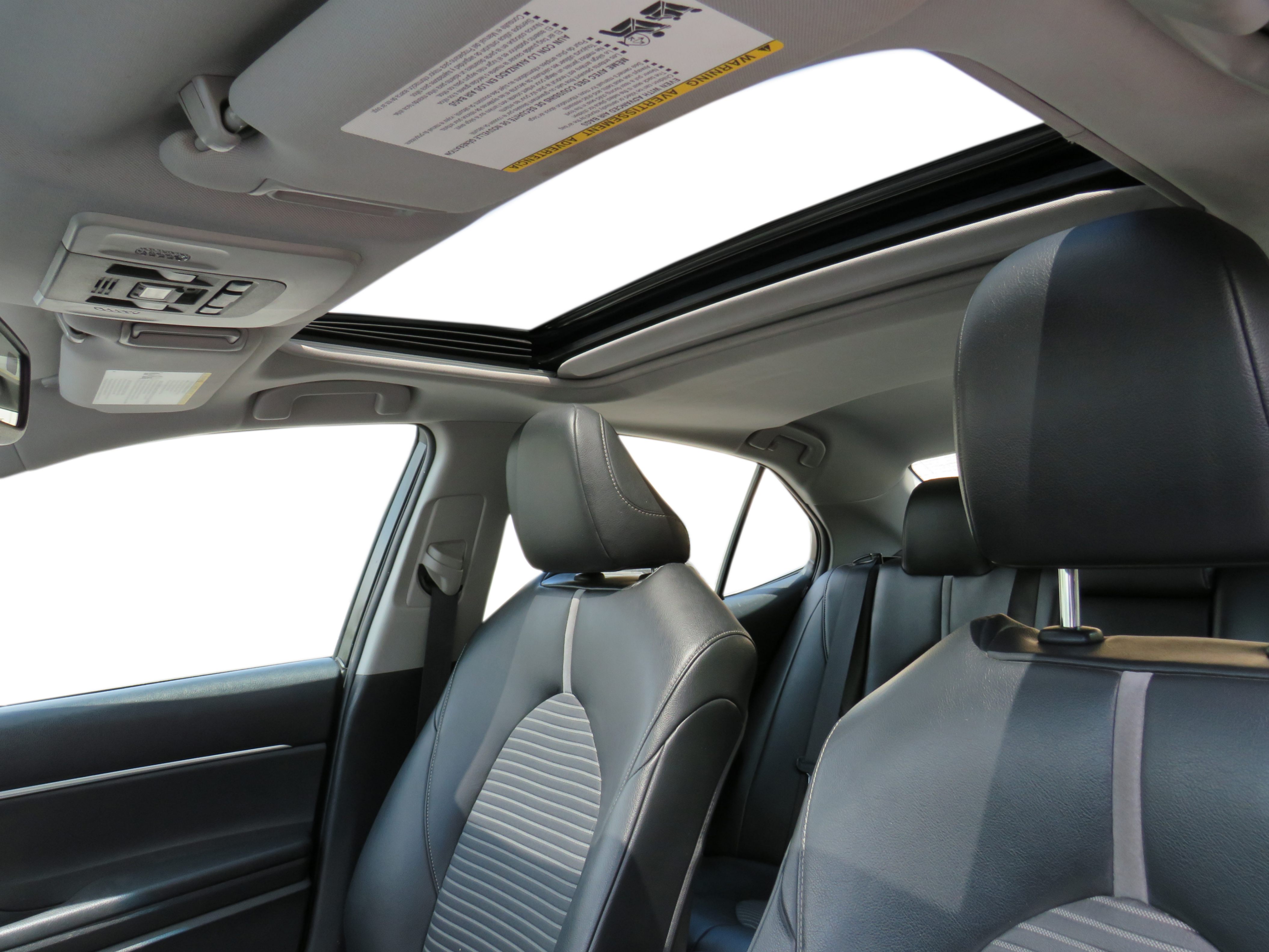 /laautomotive/2018-Toyota-CamryHybrid-539823340565232.jpg
