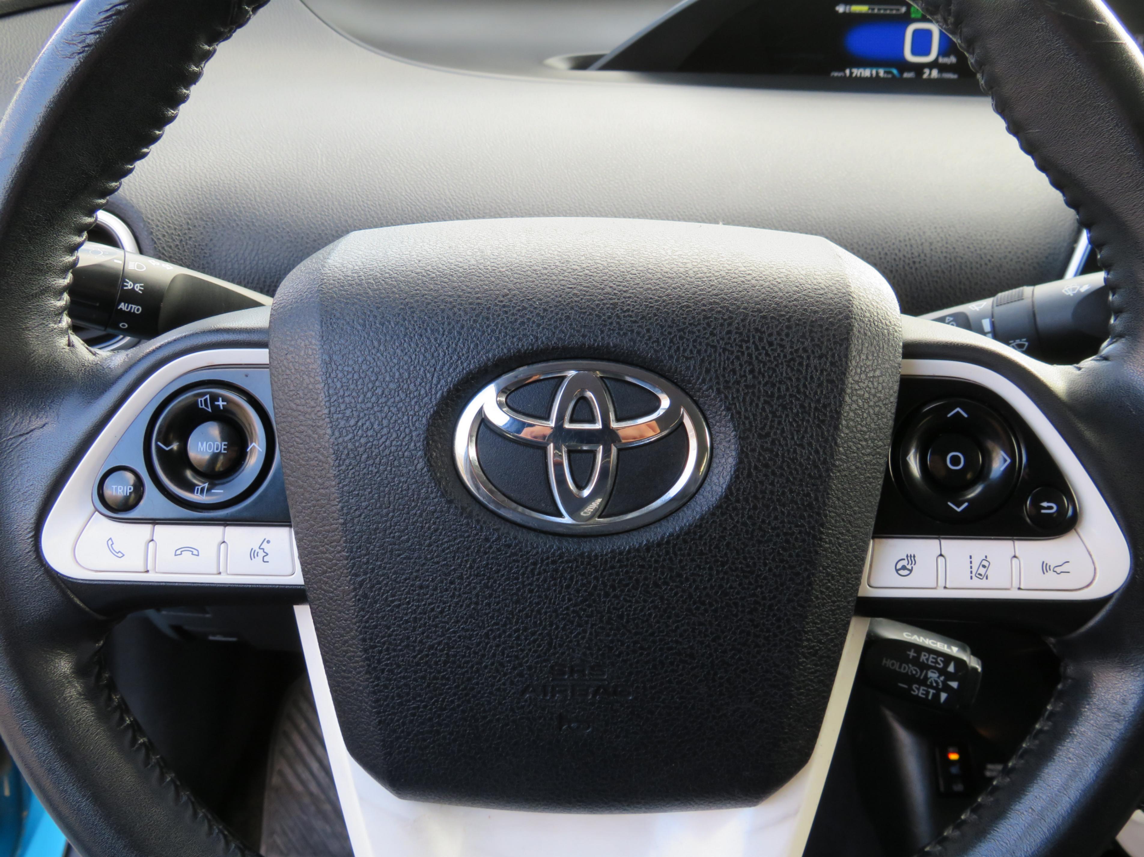/laautomotive/2018-Toyota-PriusPrime-17433355730590216.jpg