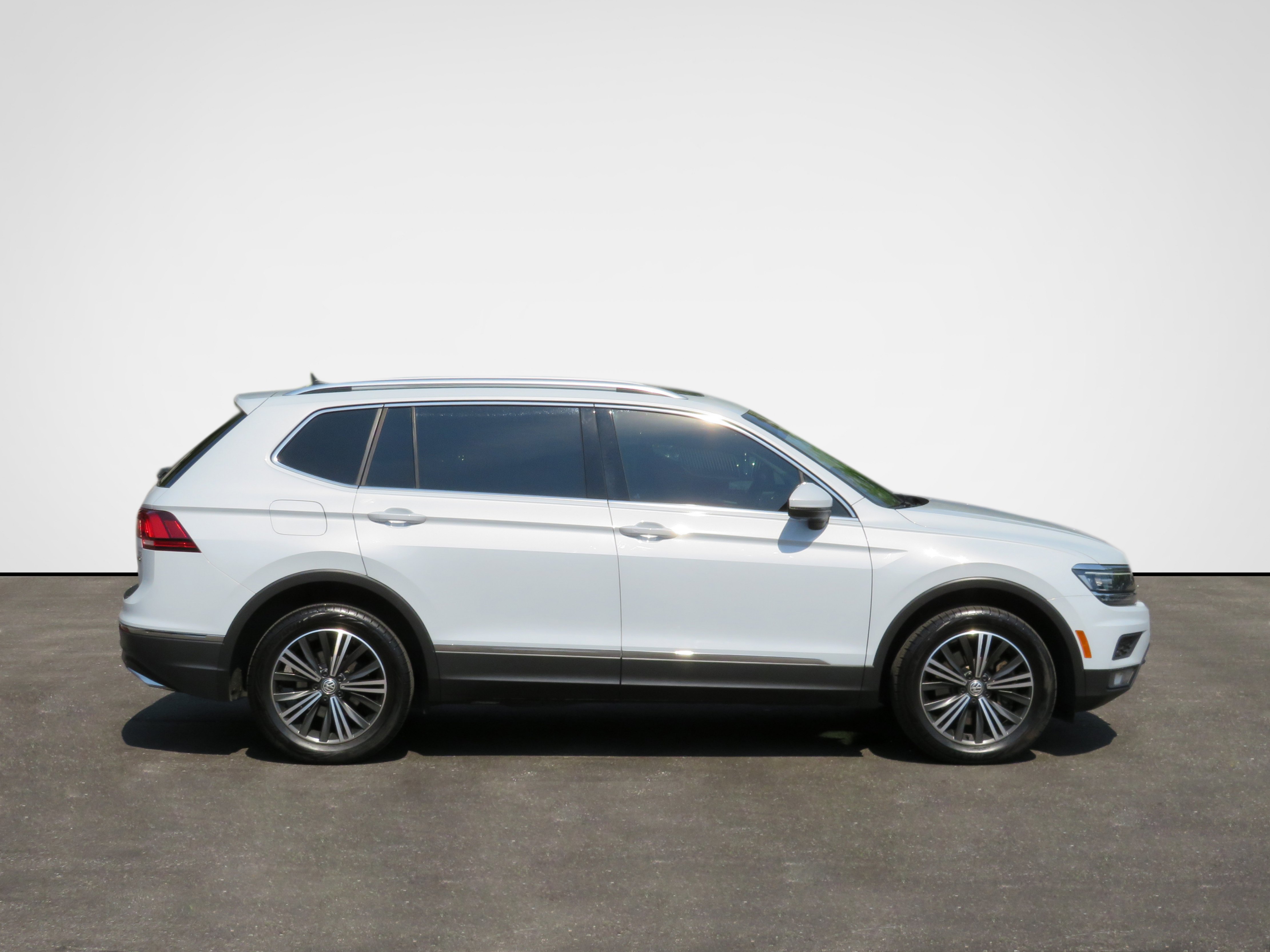 /laautomotive/2018-Volkswagen-Tiguan-03839538706078338.jpg