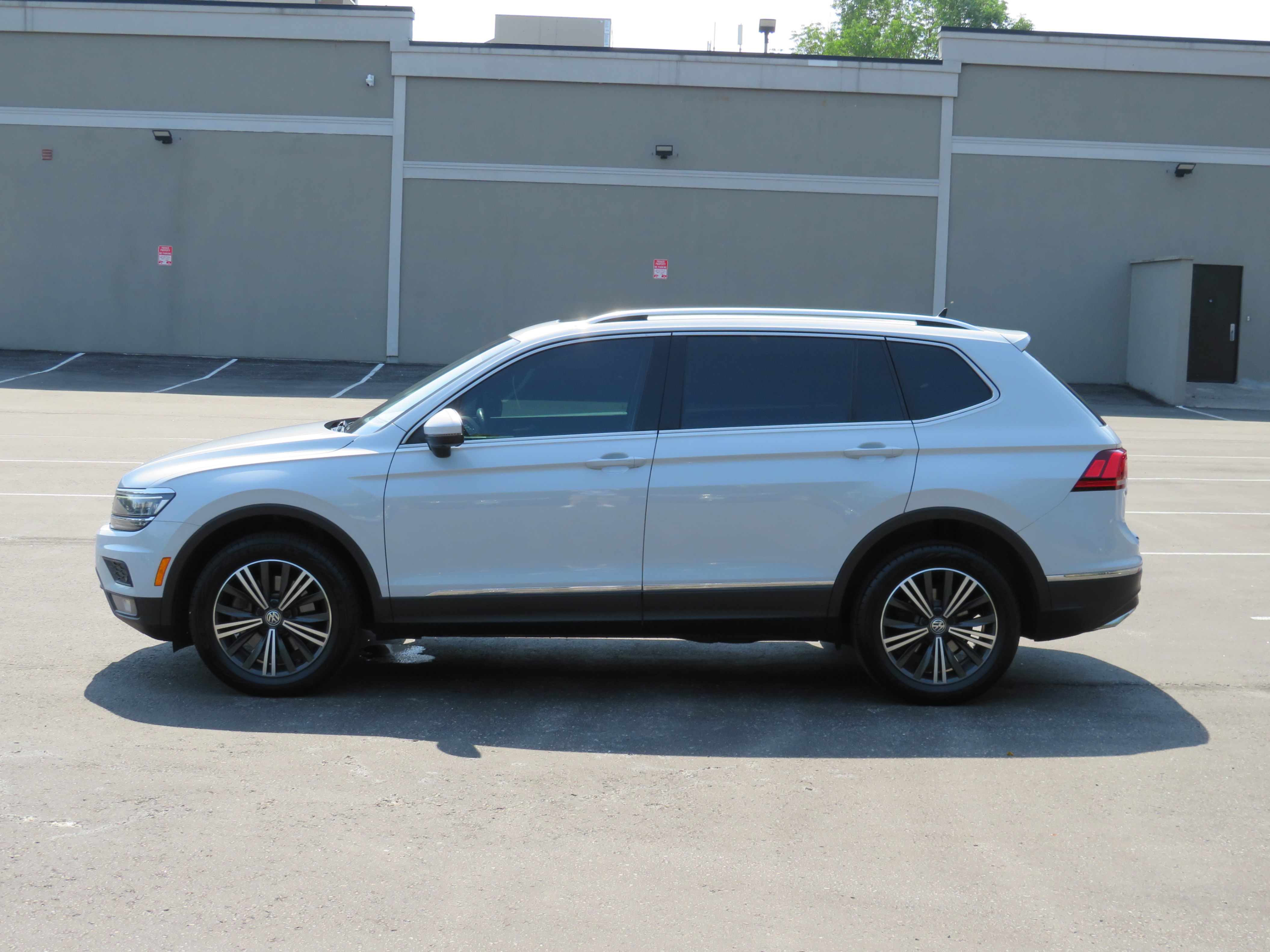 /laautomotive/2018-Volkswagen-Tiguan-13210566250223454.jpg