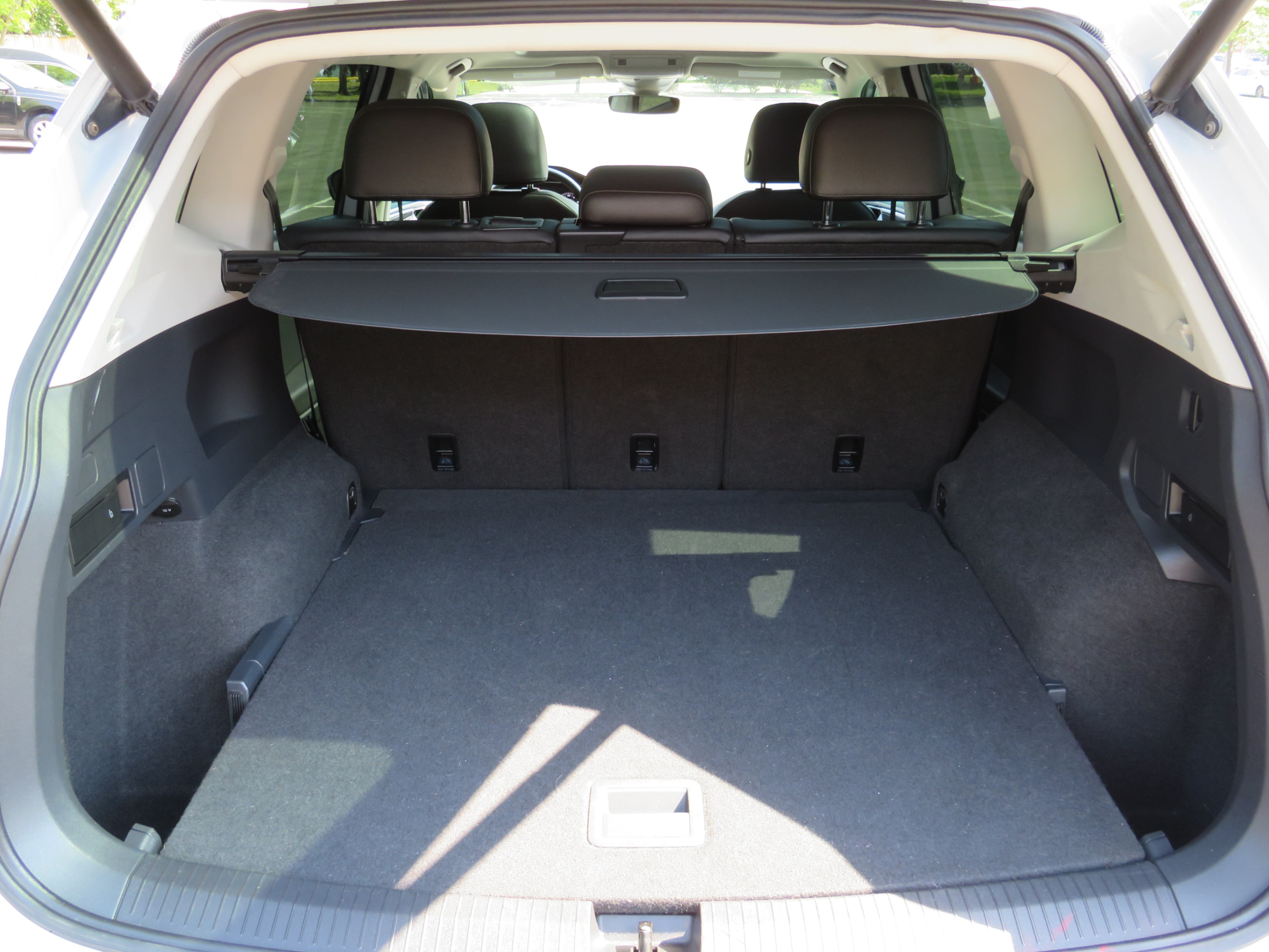 /laautomotive/2018-Volkswagen-Tiguan-5868060651746552.jpg