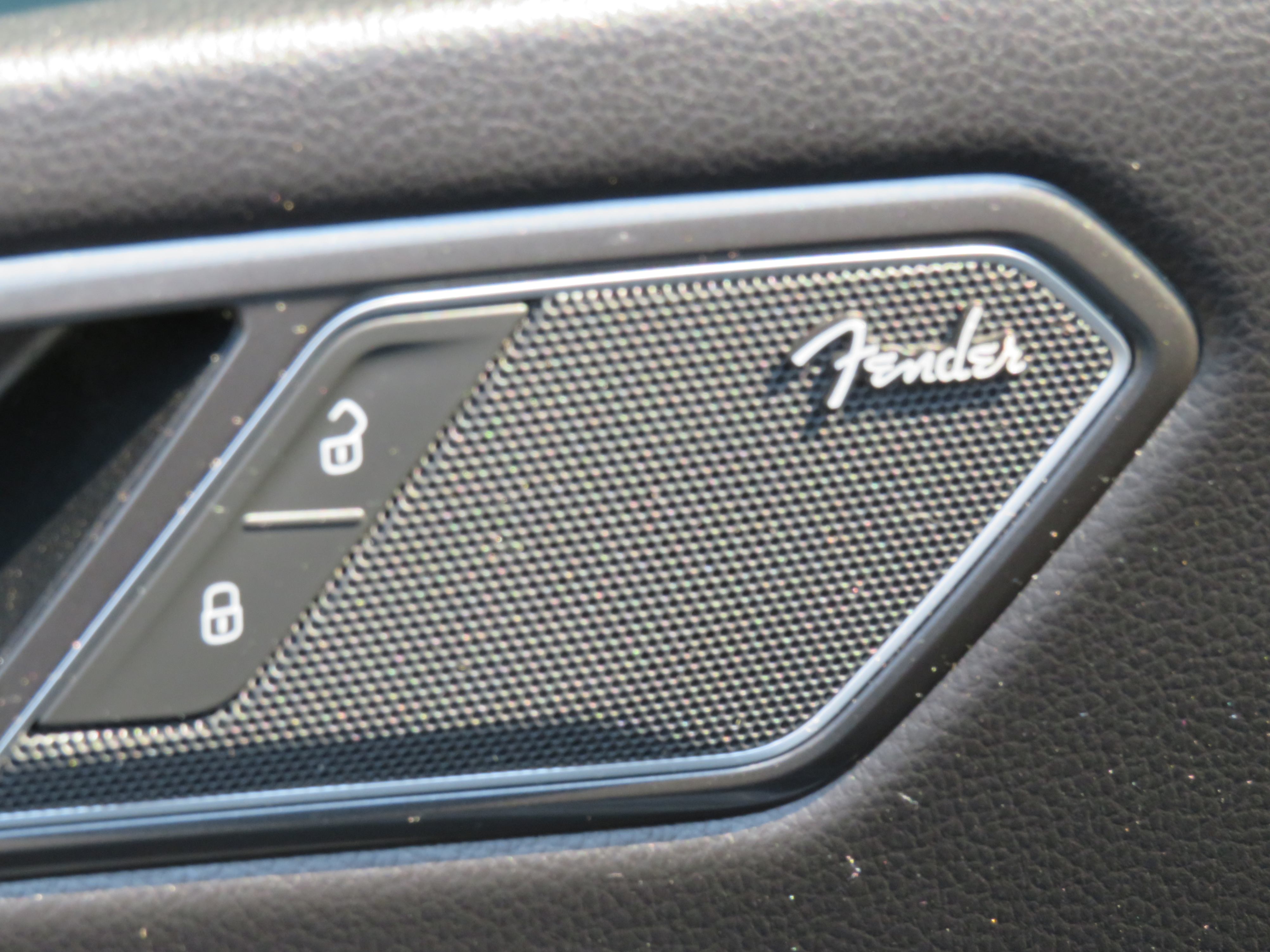 /laautomotive/2018-Volkswagen-Tiguan-8710465943837893.jpg