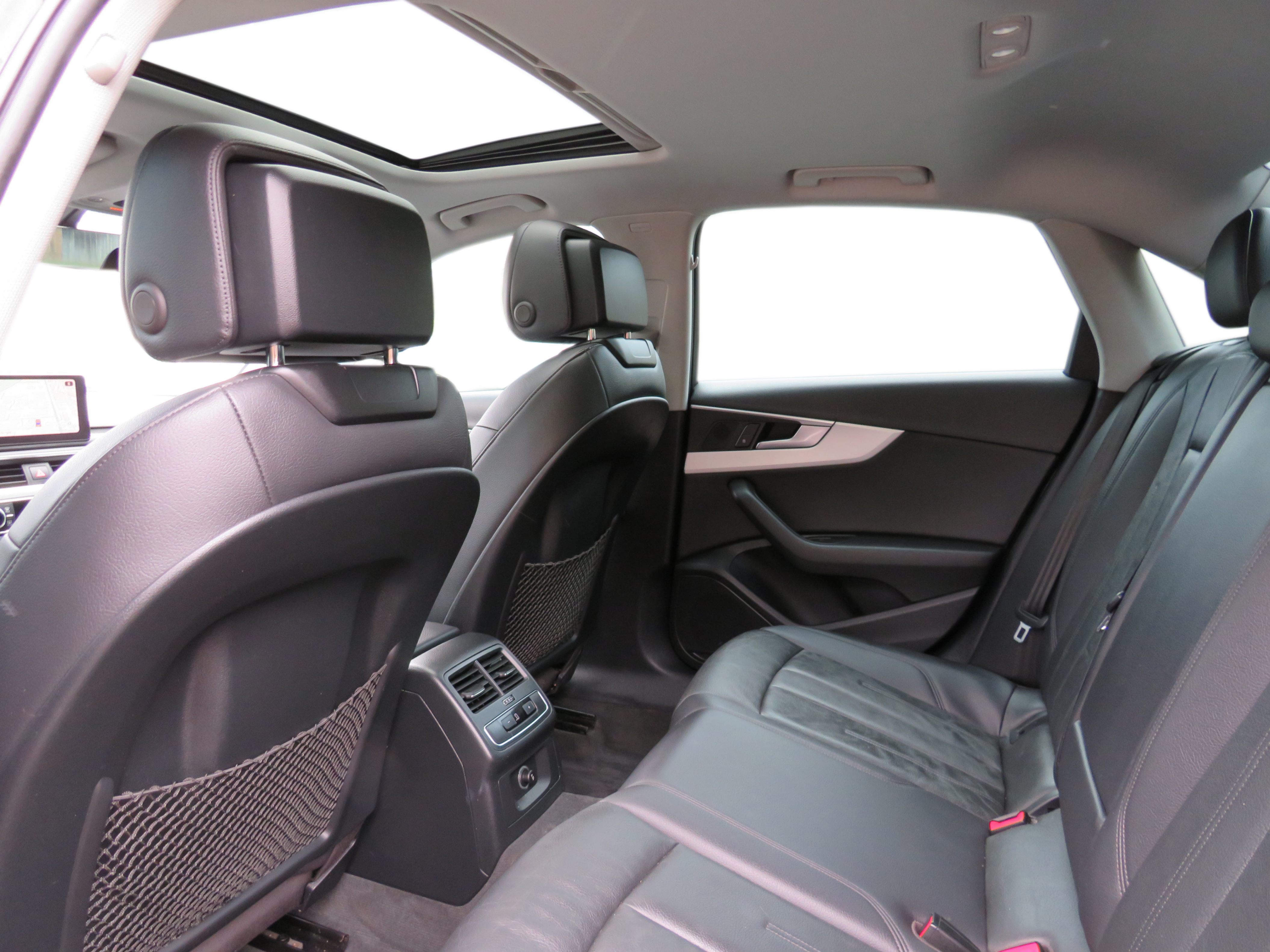 /laautomotive/2019-Audi-A4-8641678332097524.jpg