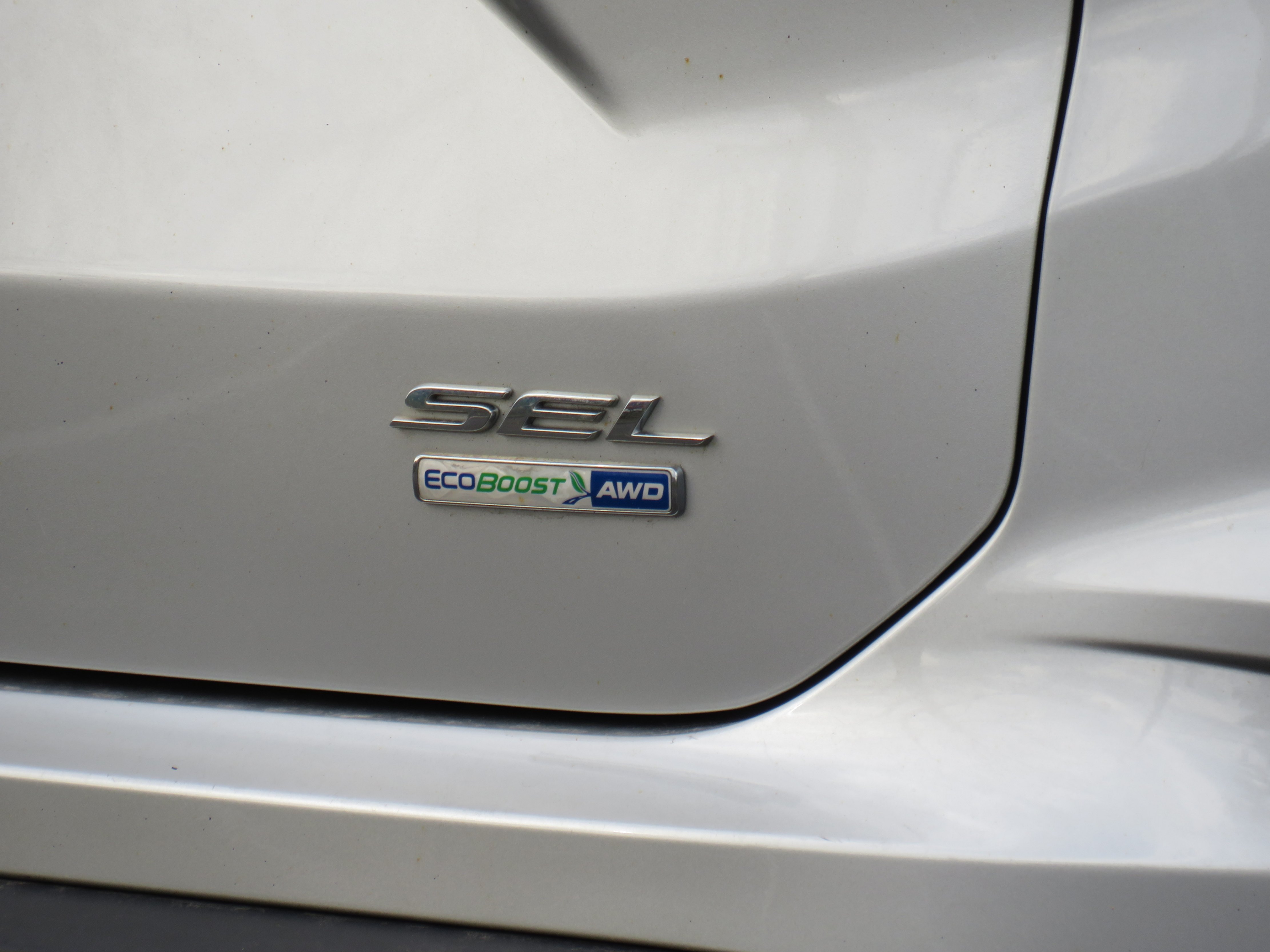/laautomotive/2019-Ford-Edge-16239979139105132.jpg