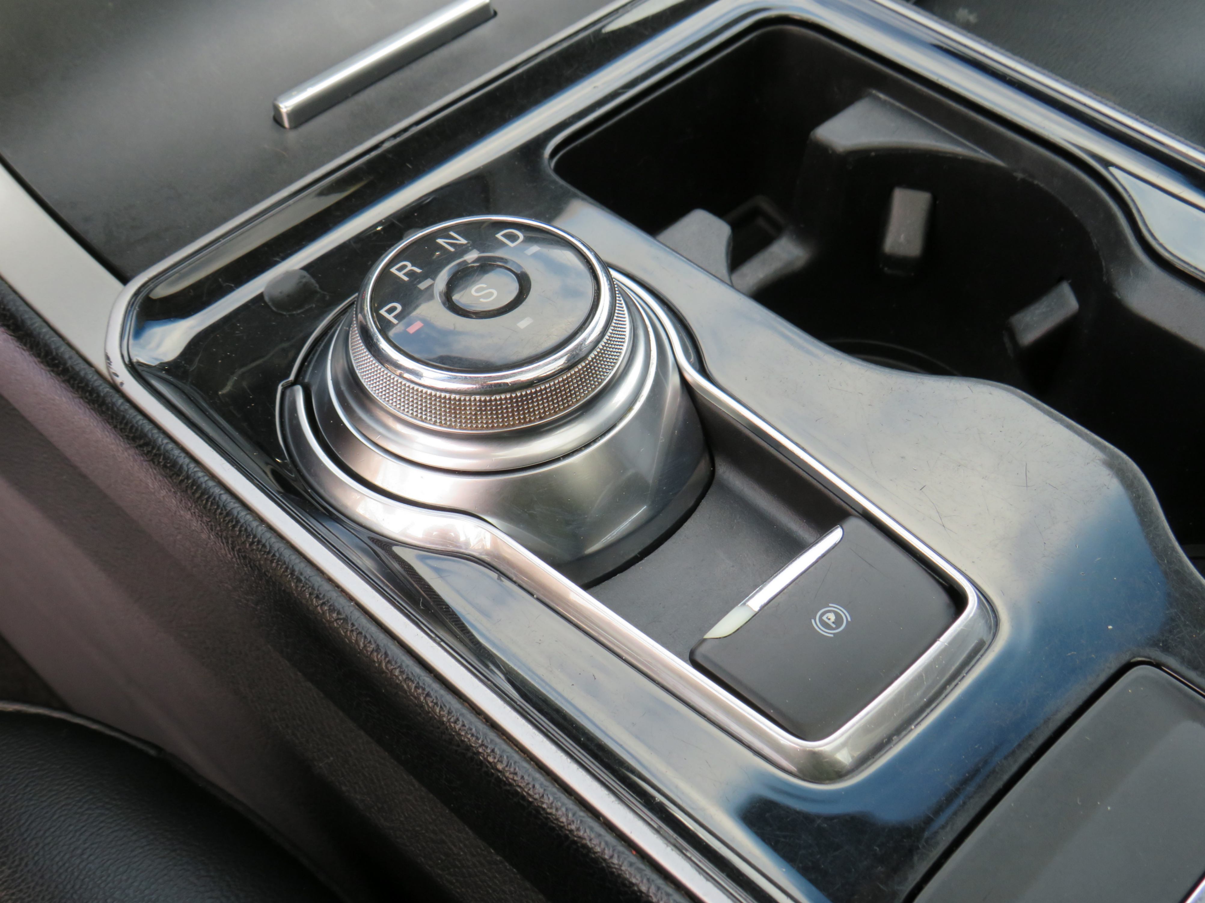 /laautomotive/2019-Ford-Edge-44577185625172344.jpg