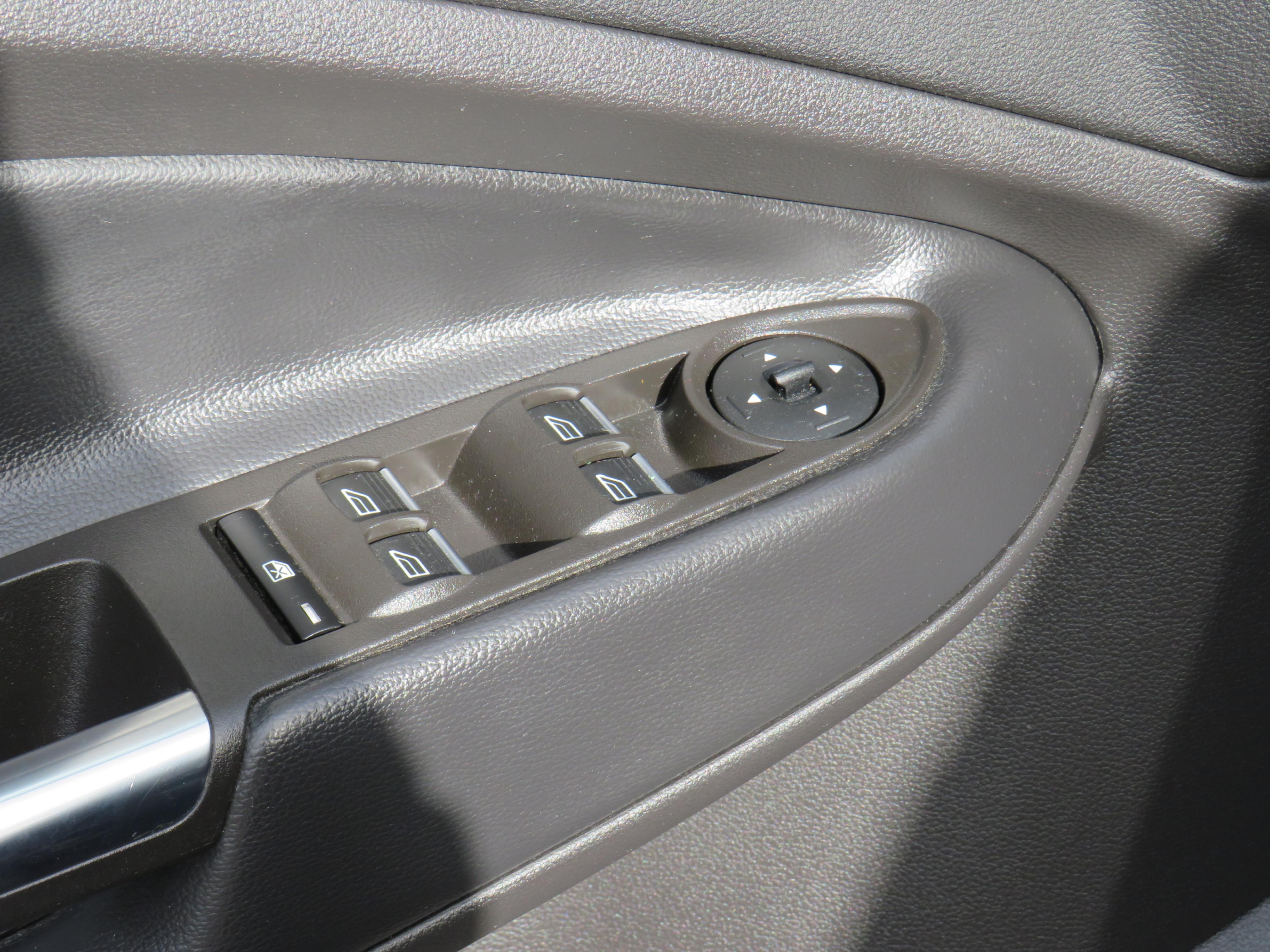 /laautomotive/2019-Ford-Escape-04198127108320393.jpg