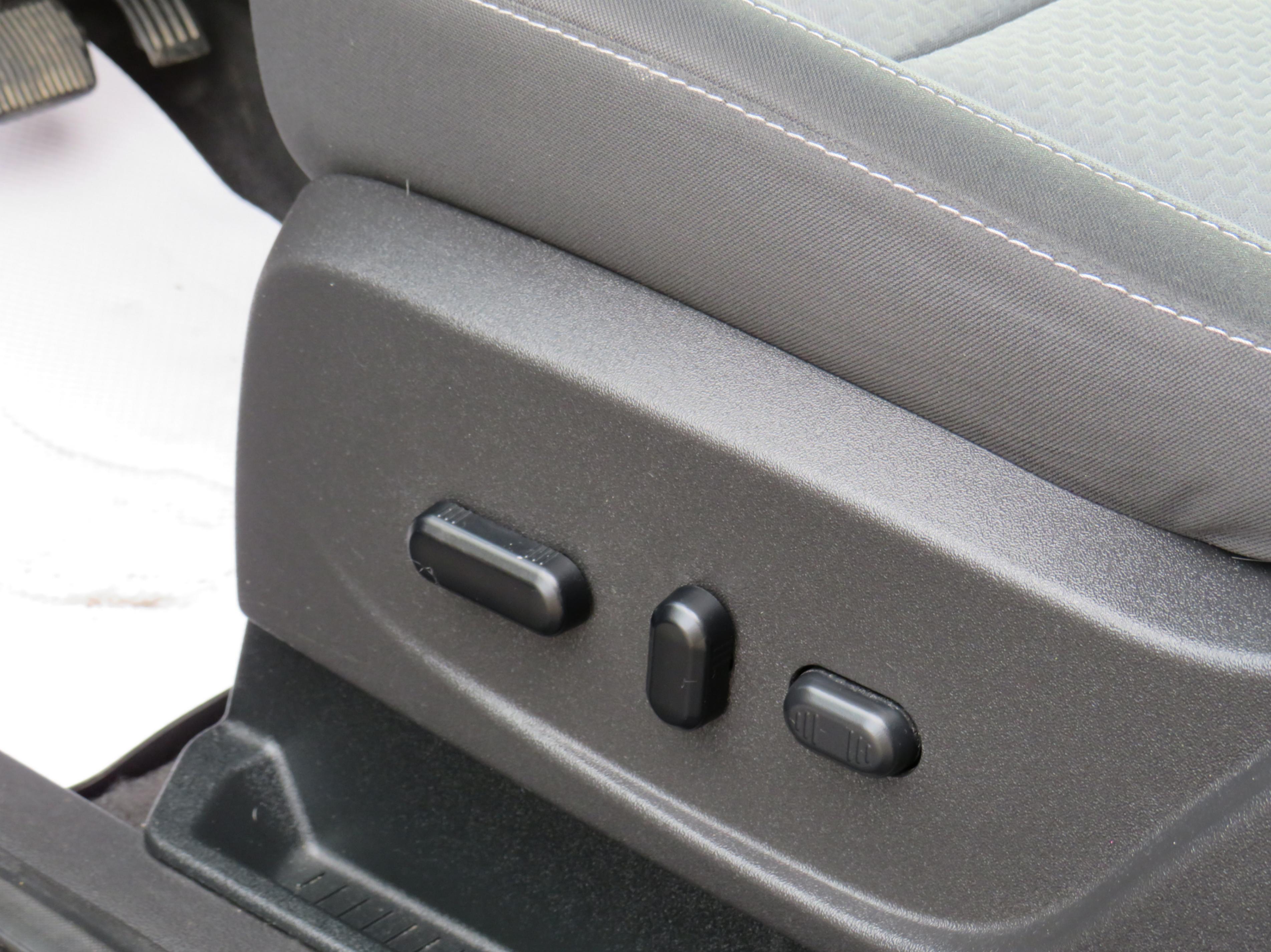 /laautomotive/2019-Ford-Escape-37670167390054954.jpg