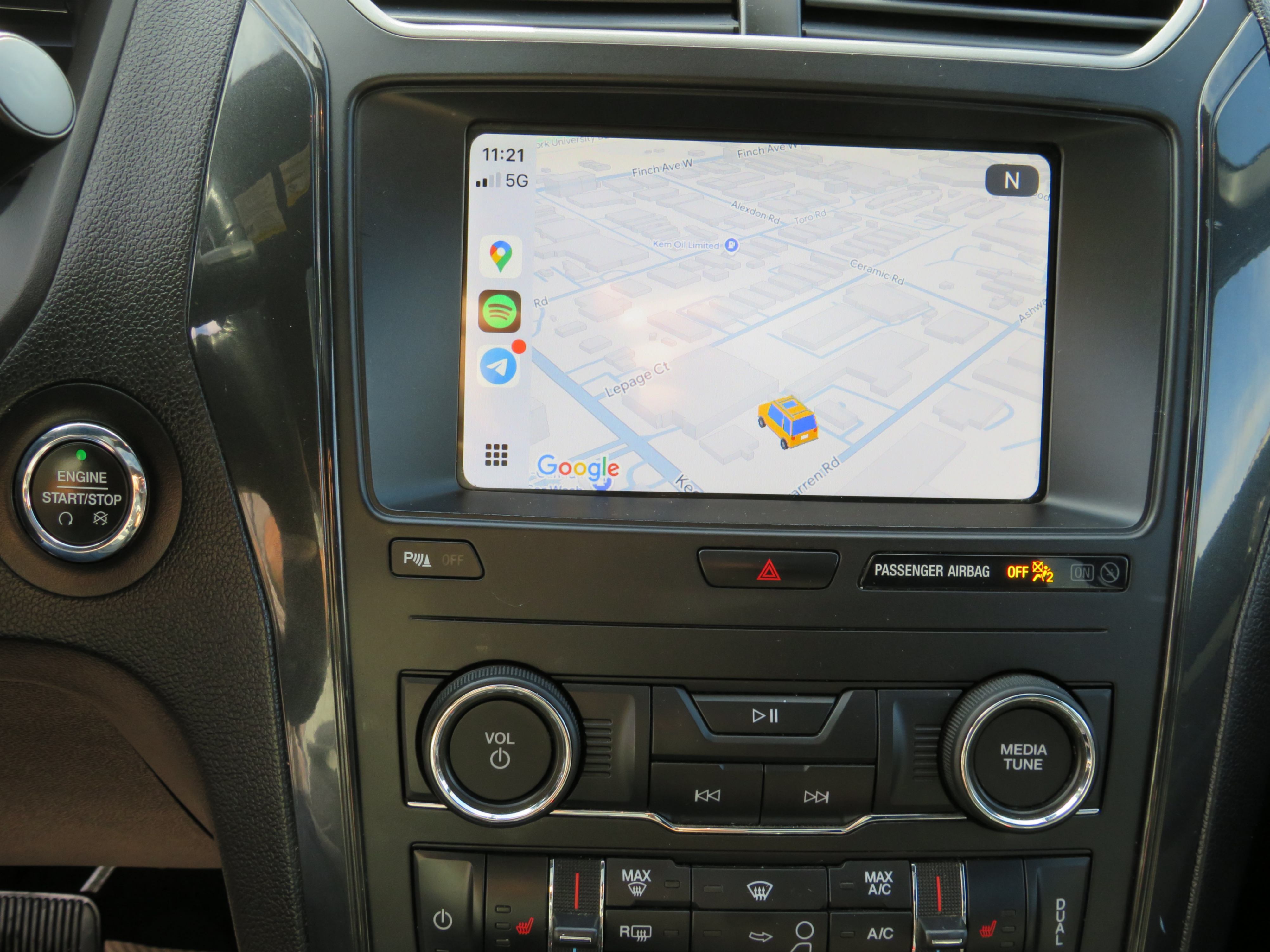 /laautomotive/2019-Ford-Explorer-38523918498810317.jpg