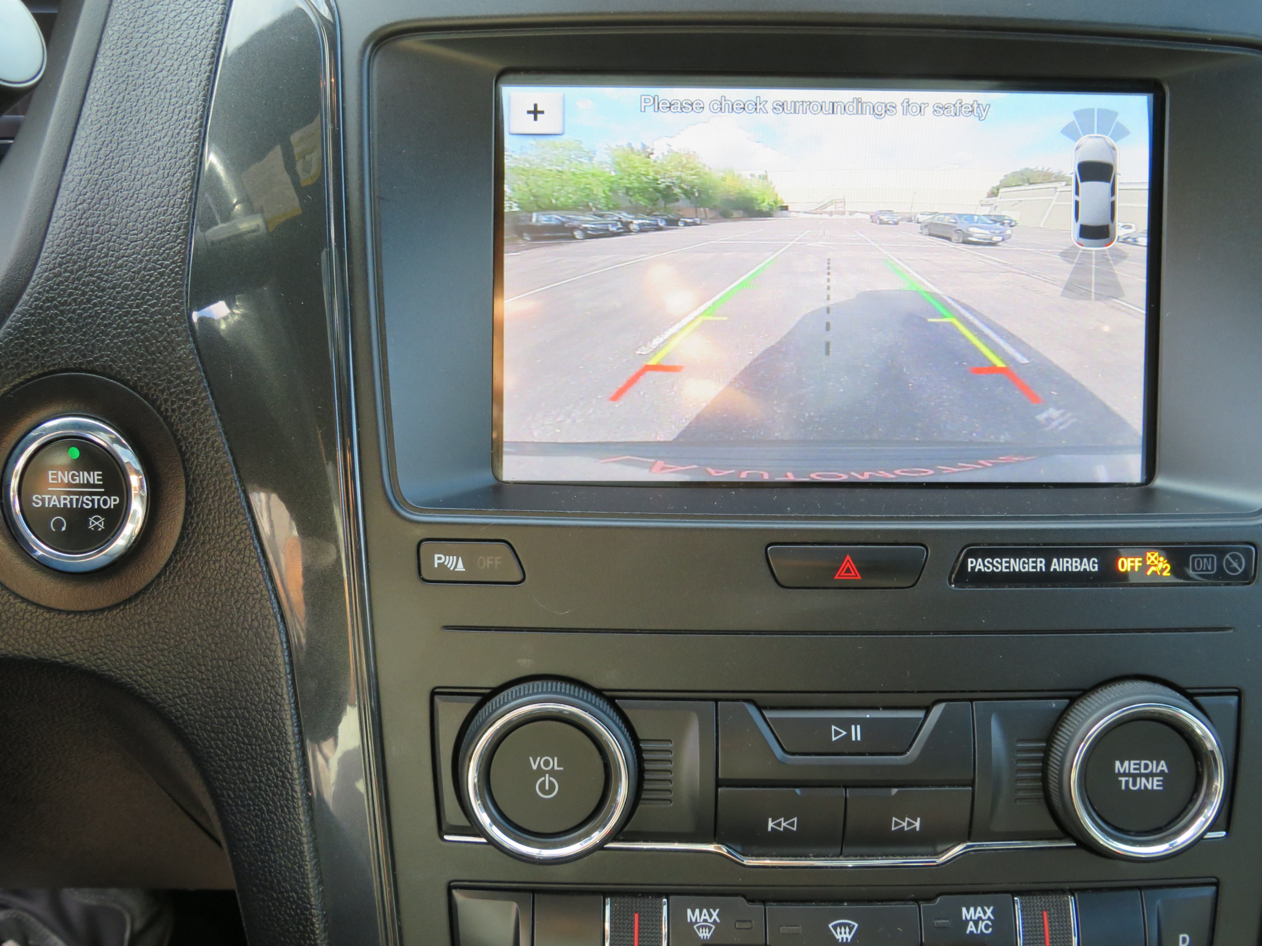 /laautomotive/2019-Ford-Explorer-47500168727257686.jpg