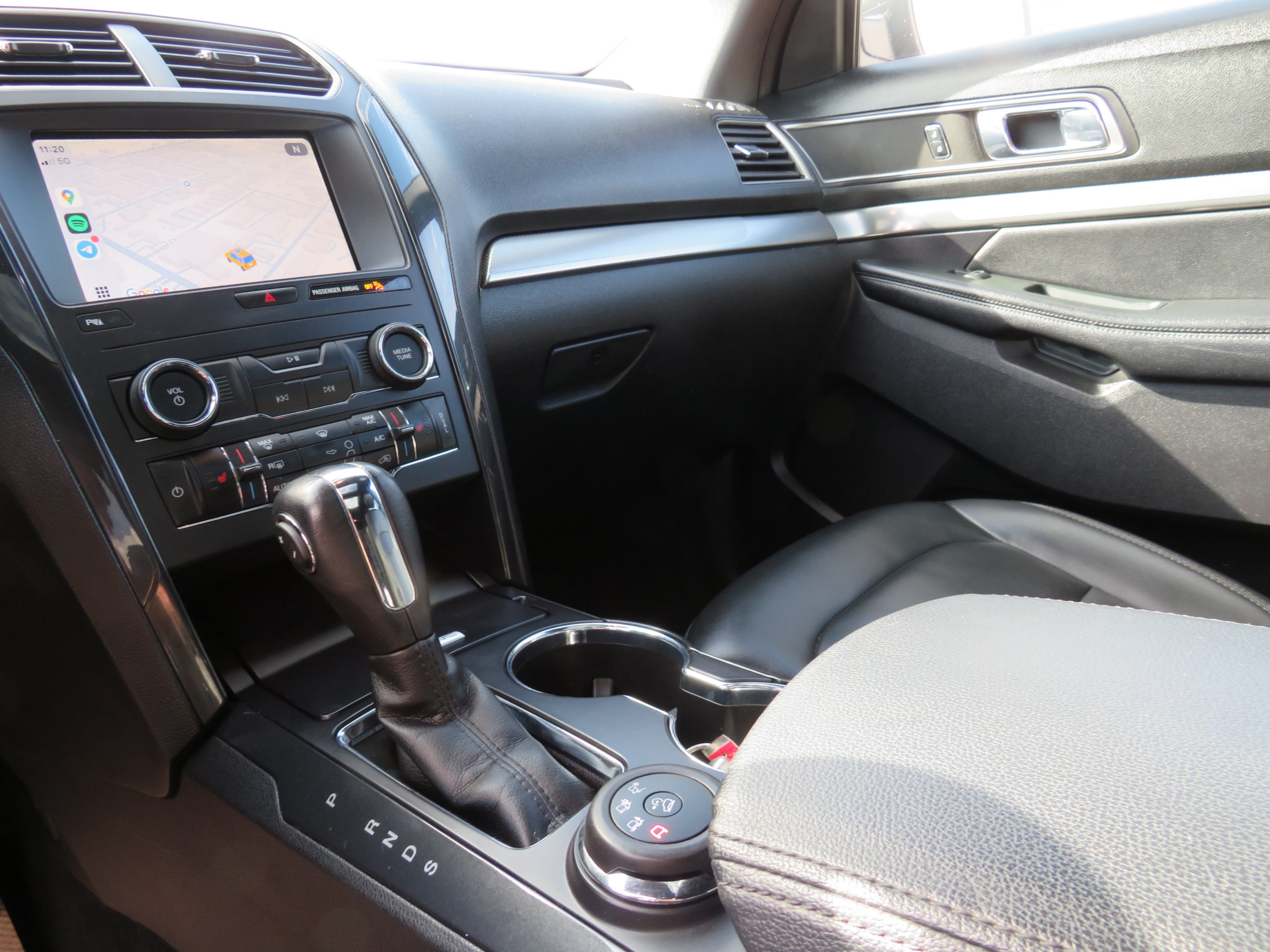 /laautomotive/2019-Ford-Explorer-8311621455948703.jpg