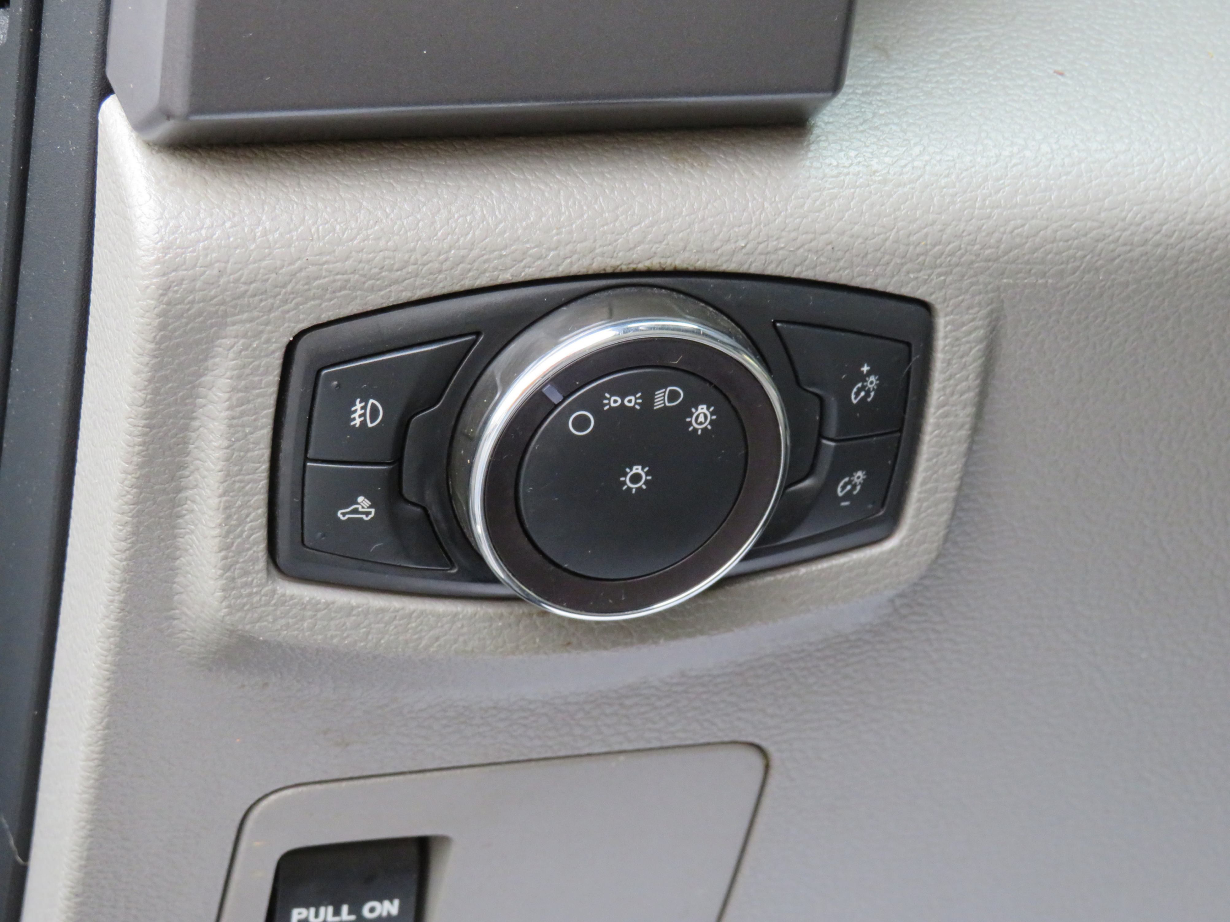 /laautomotive/2019-Ford-F-150-15576025117252335.jpg