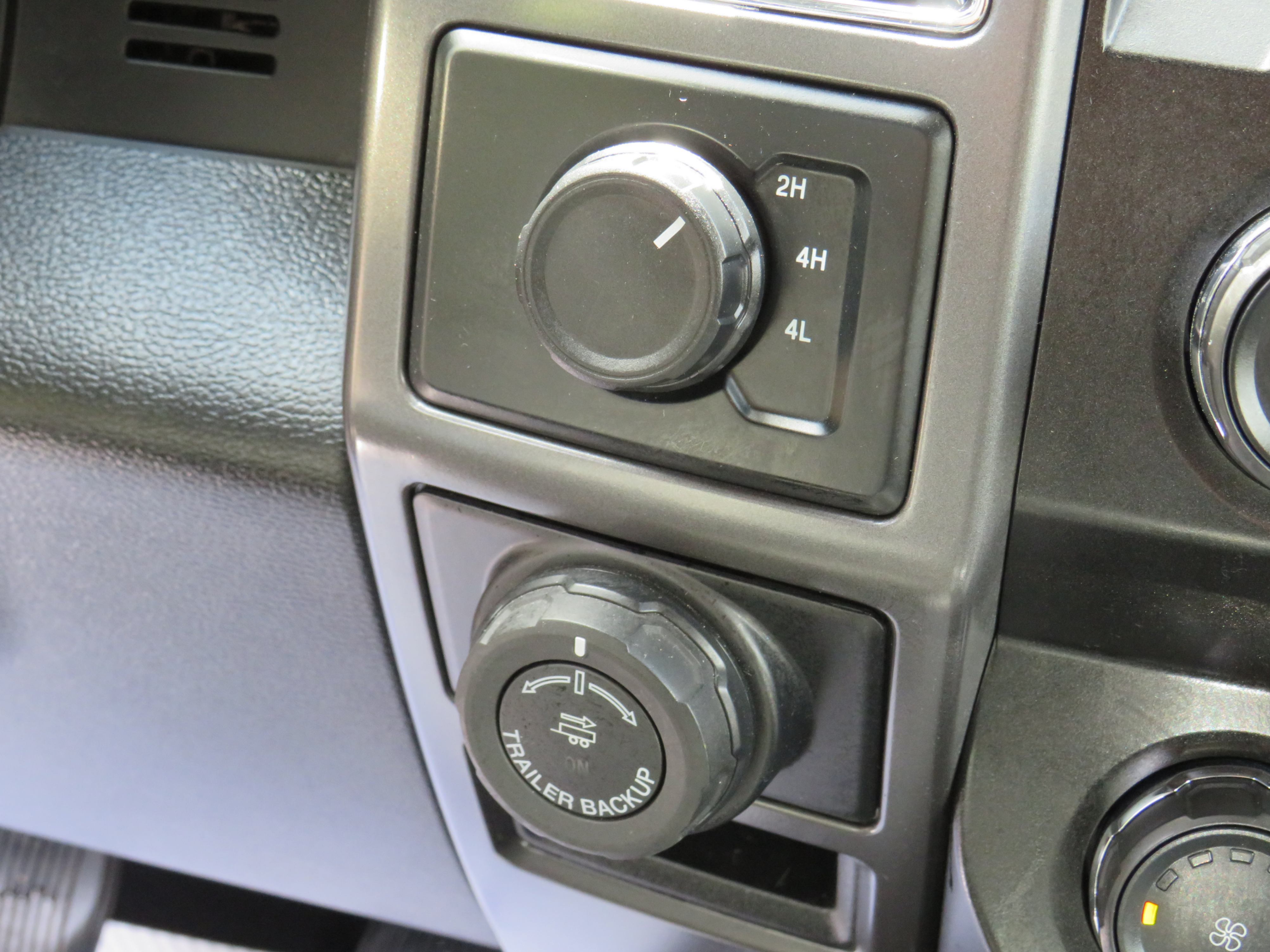 /laautomotive/2019-Ford-F-150-642052796641625.jpg