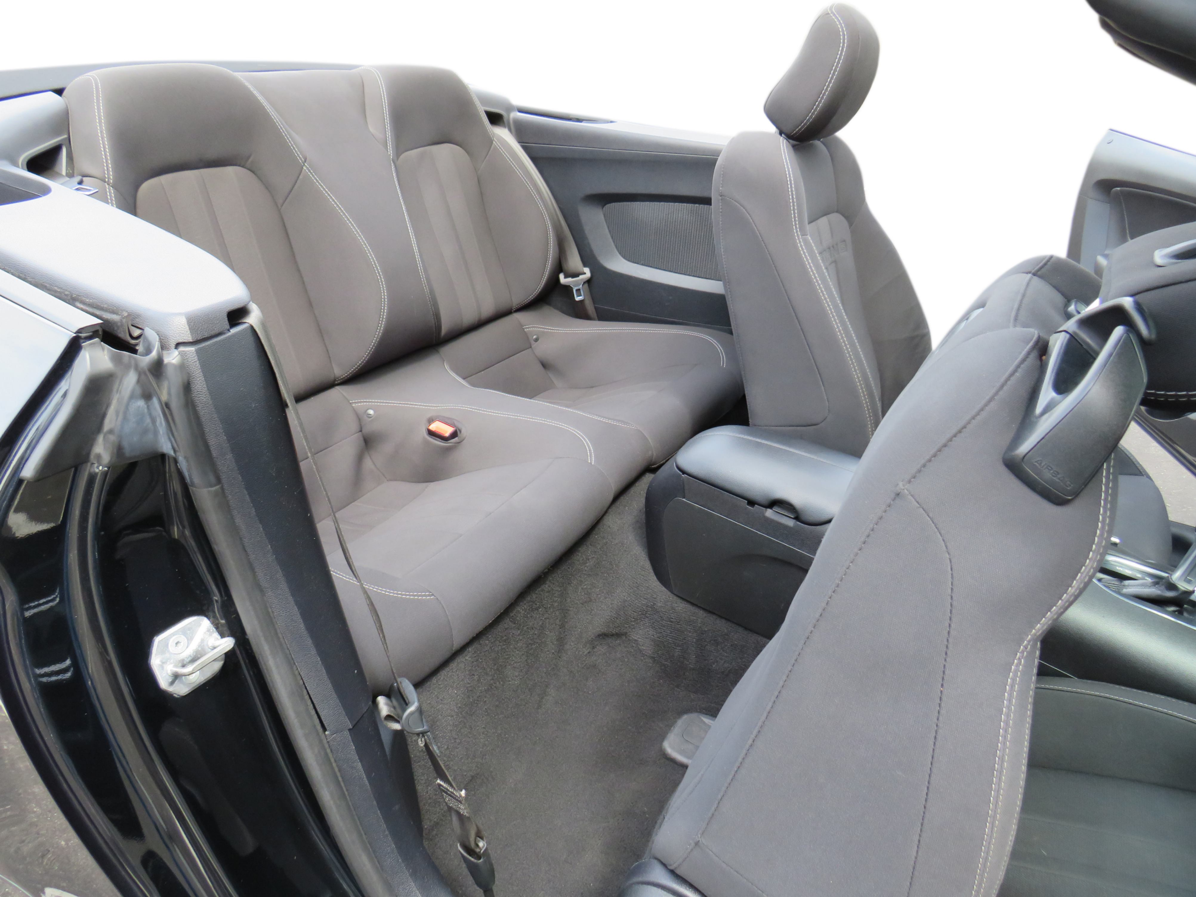 /laautomotive/2019-Ford-Mustang-5740340894363627.jpg