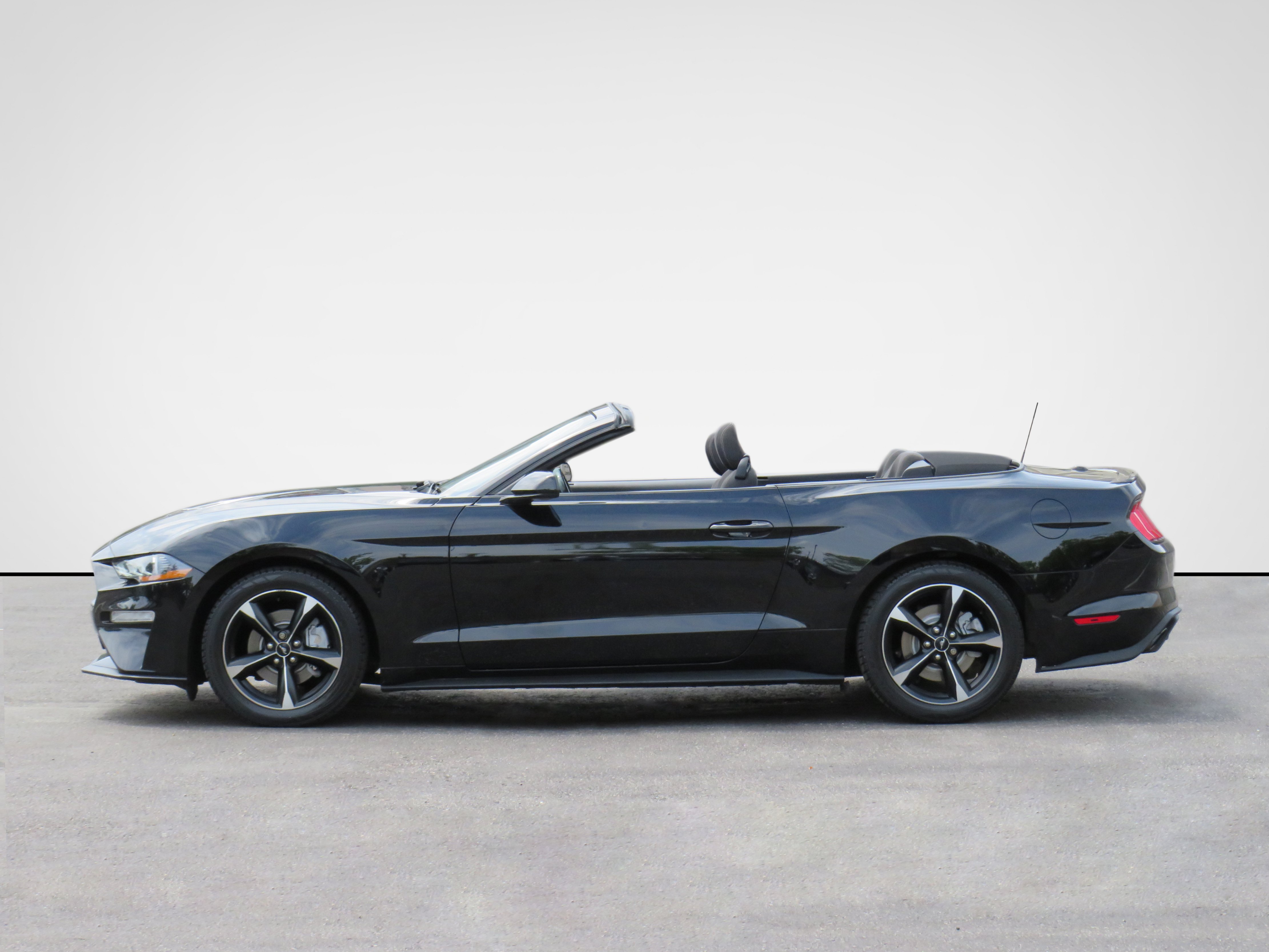 /laautomotive/2019-Ford-Mustang-7353275028289634.jpg
