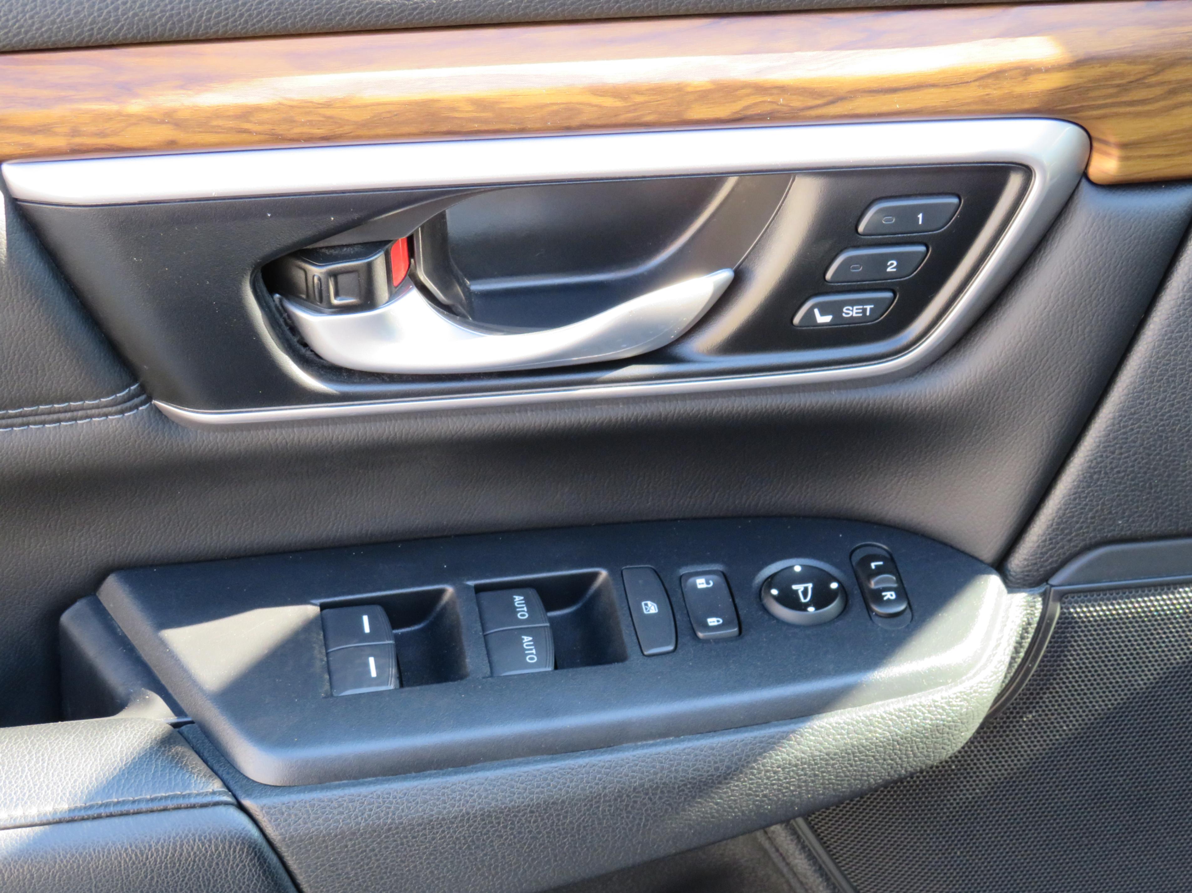/laautomotive/2019-Honda-CR-V-9323137156580854.jpg