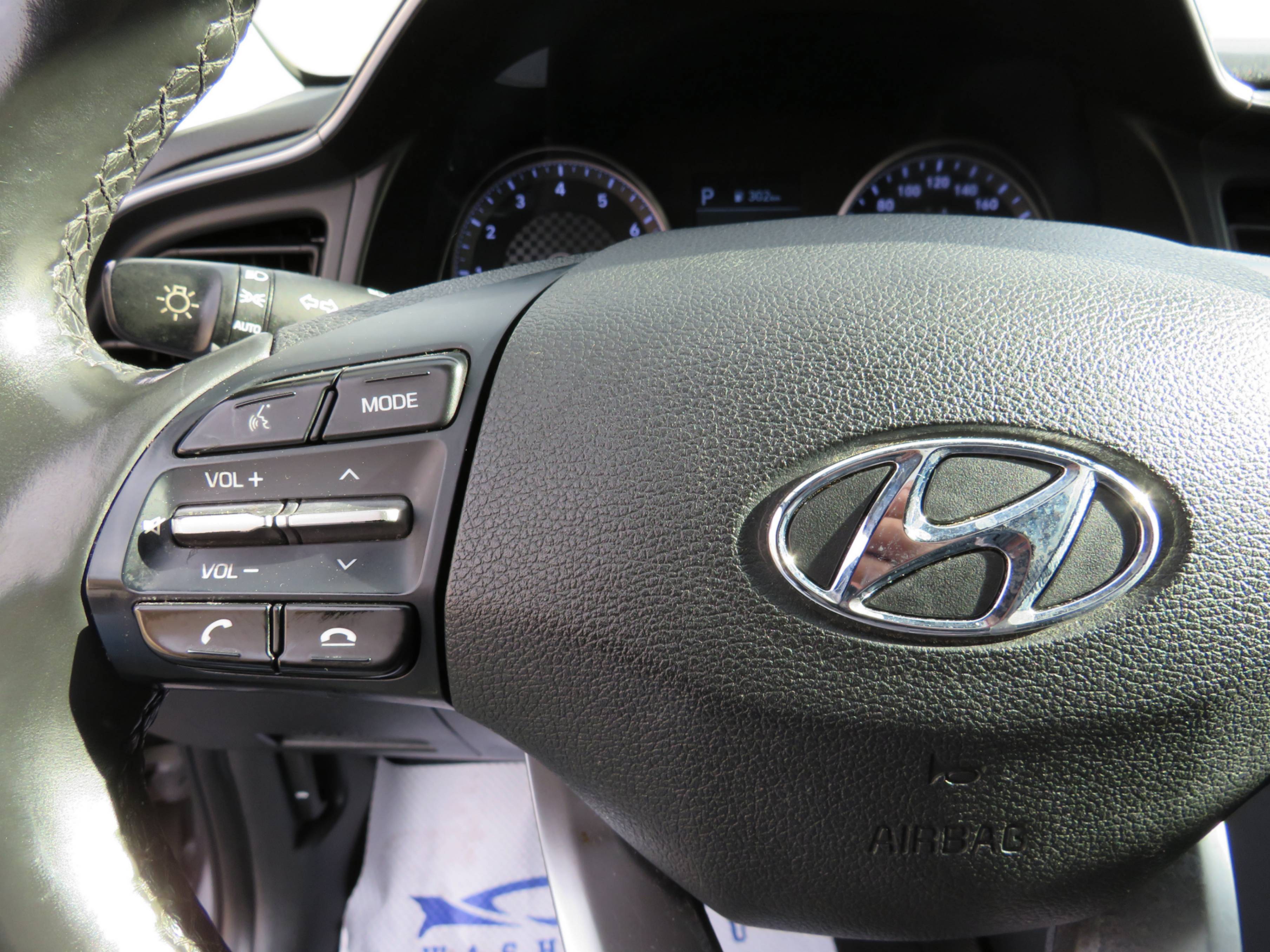 /laautomotive/2019-Hyundai-Elantra-5361818205527107.jpg