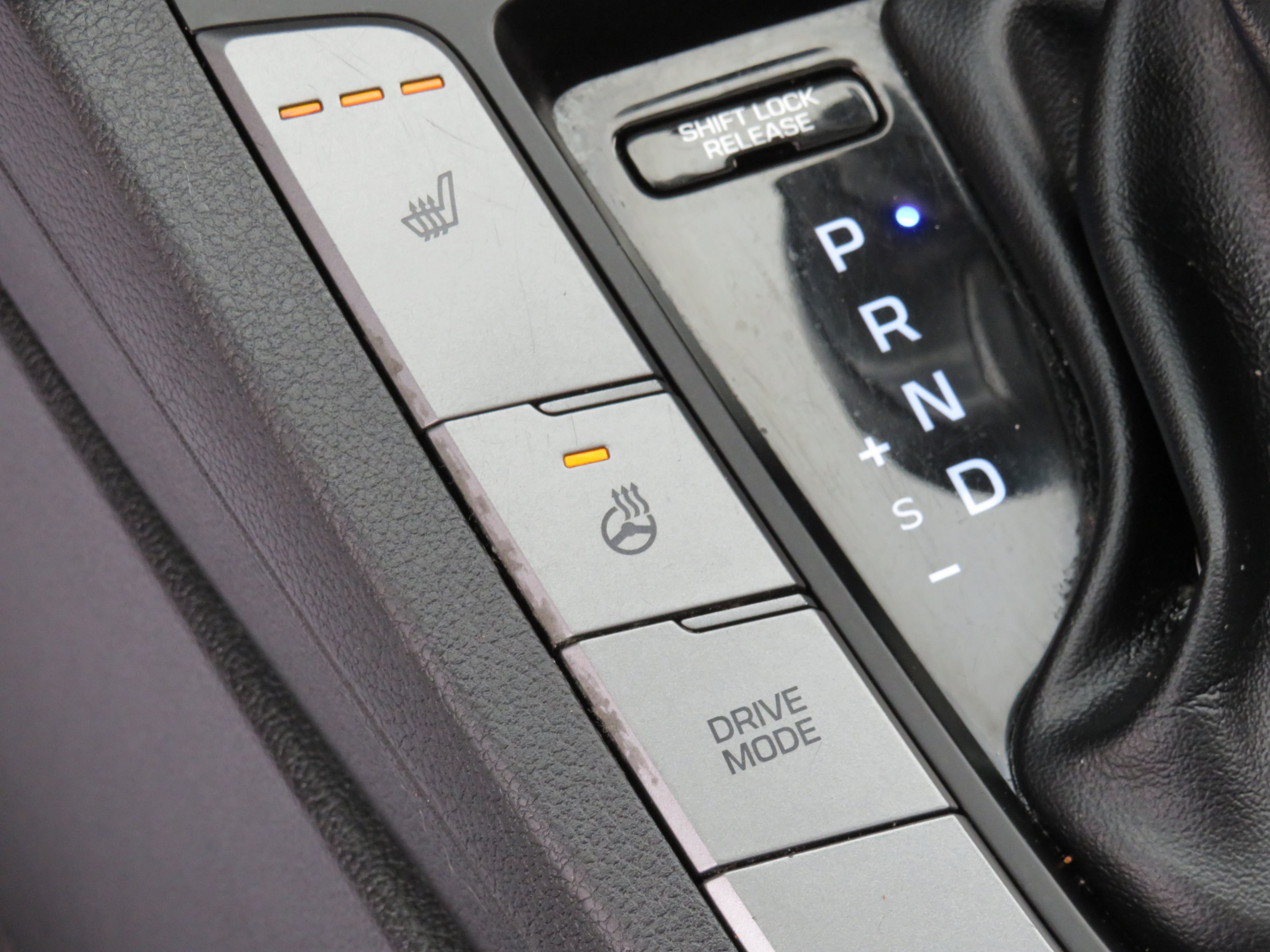 /laautomotive/2019-Hyundai-Elantra-6432198417719941.jpg