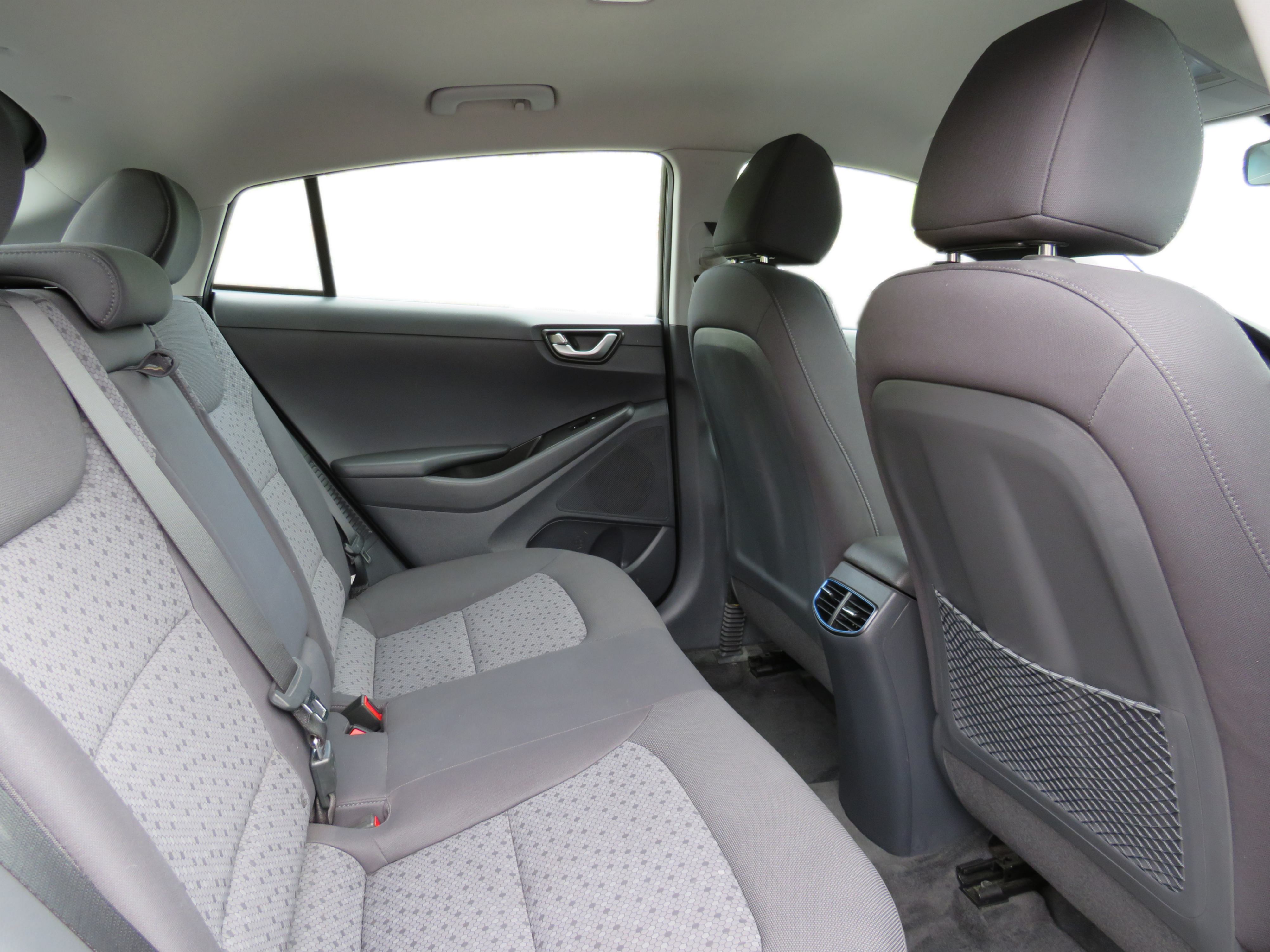 /laautomotive/2019-Hyundai-IoniqElectric-19990005328263183.jpg