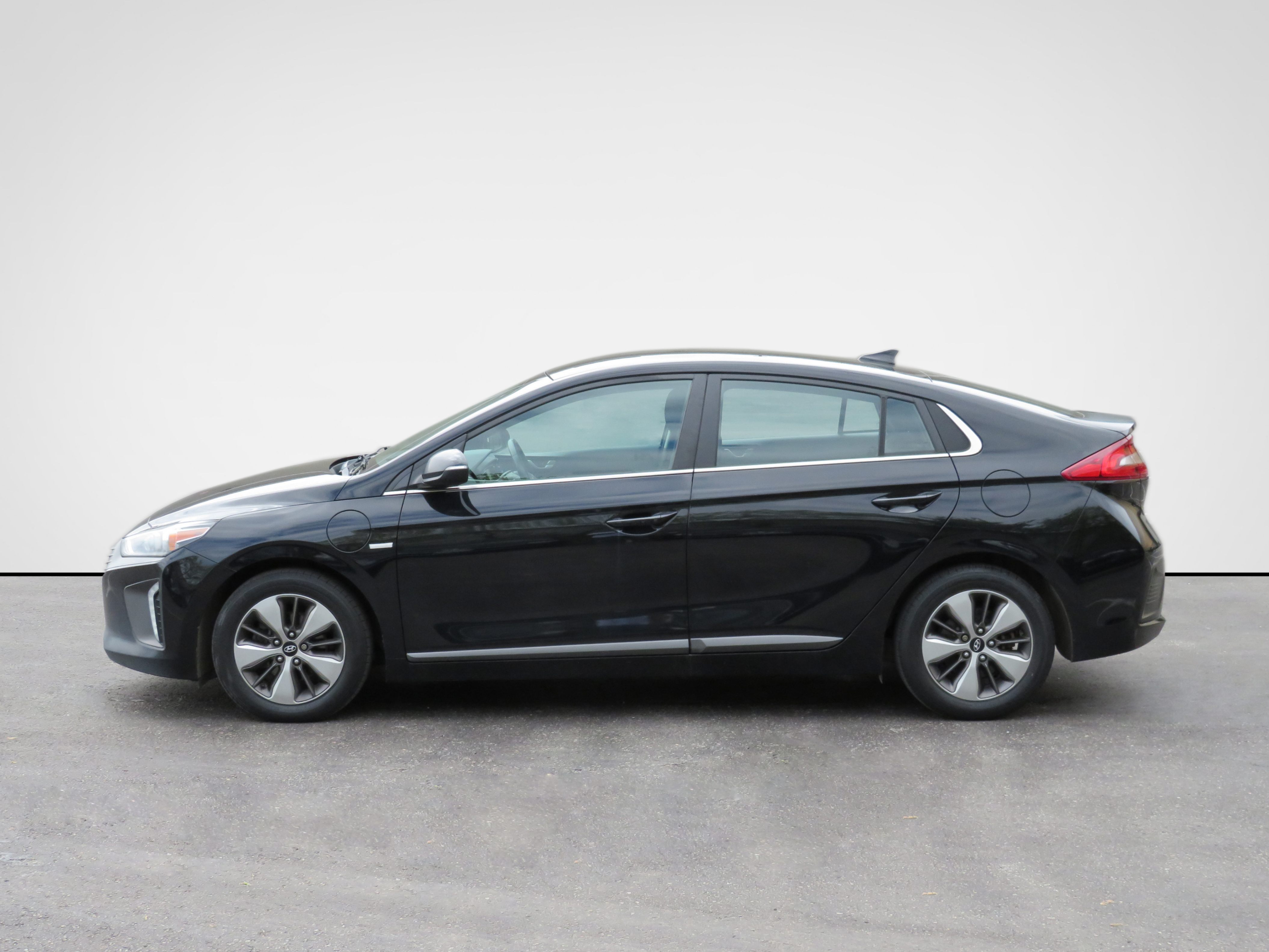 /laautomotive/2019-Hyundai-IoniqElectric-43267325310047755.jpg