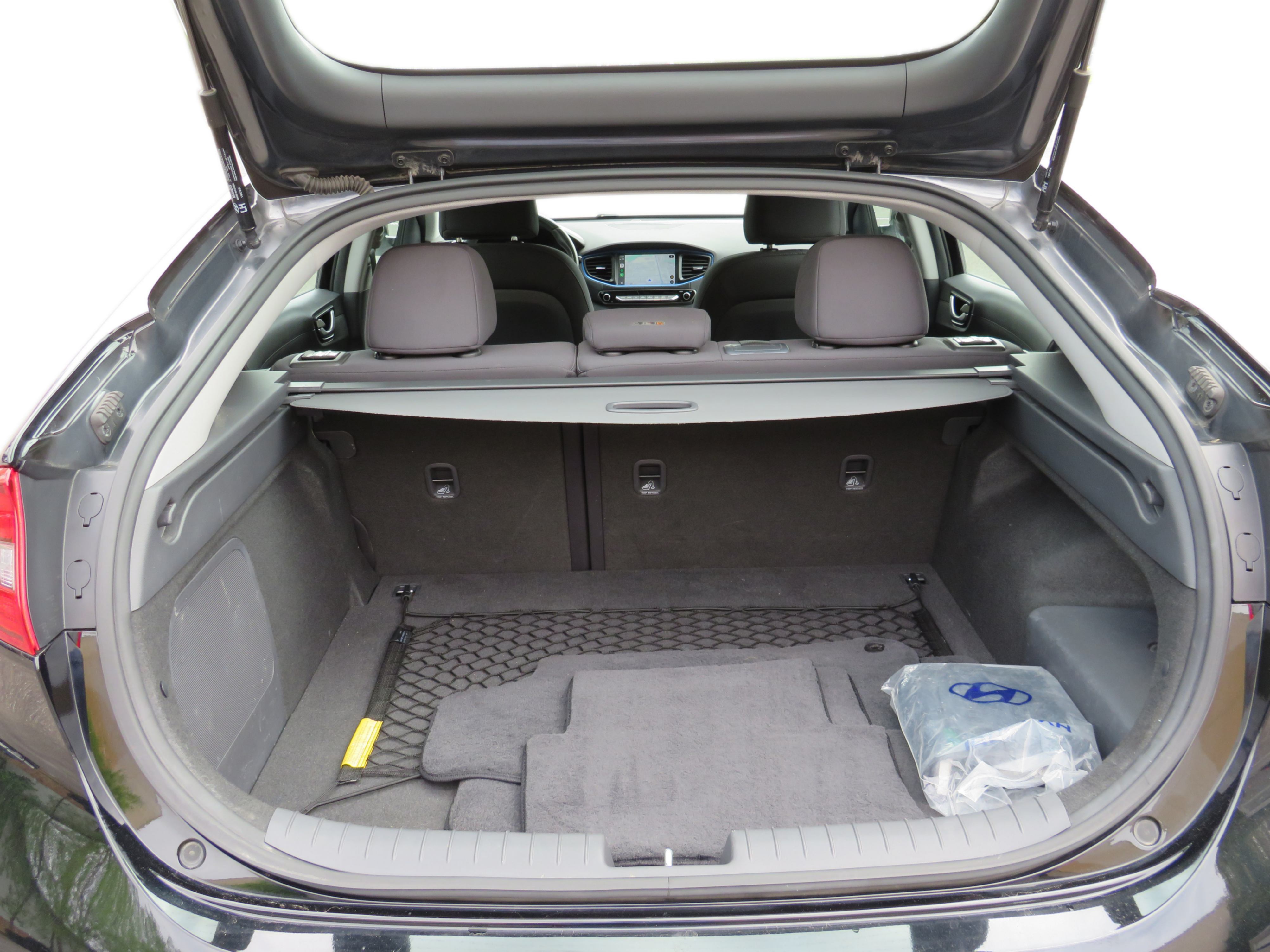 /laautomotive/2019-Hyundai-IoniqElectric-4916725367935373.jpg