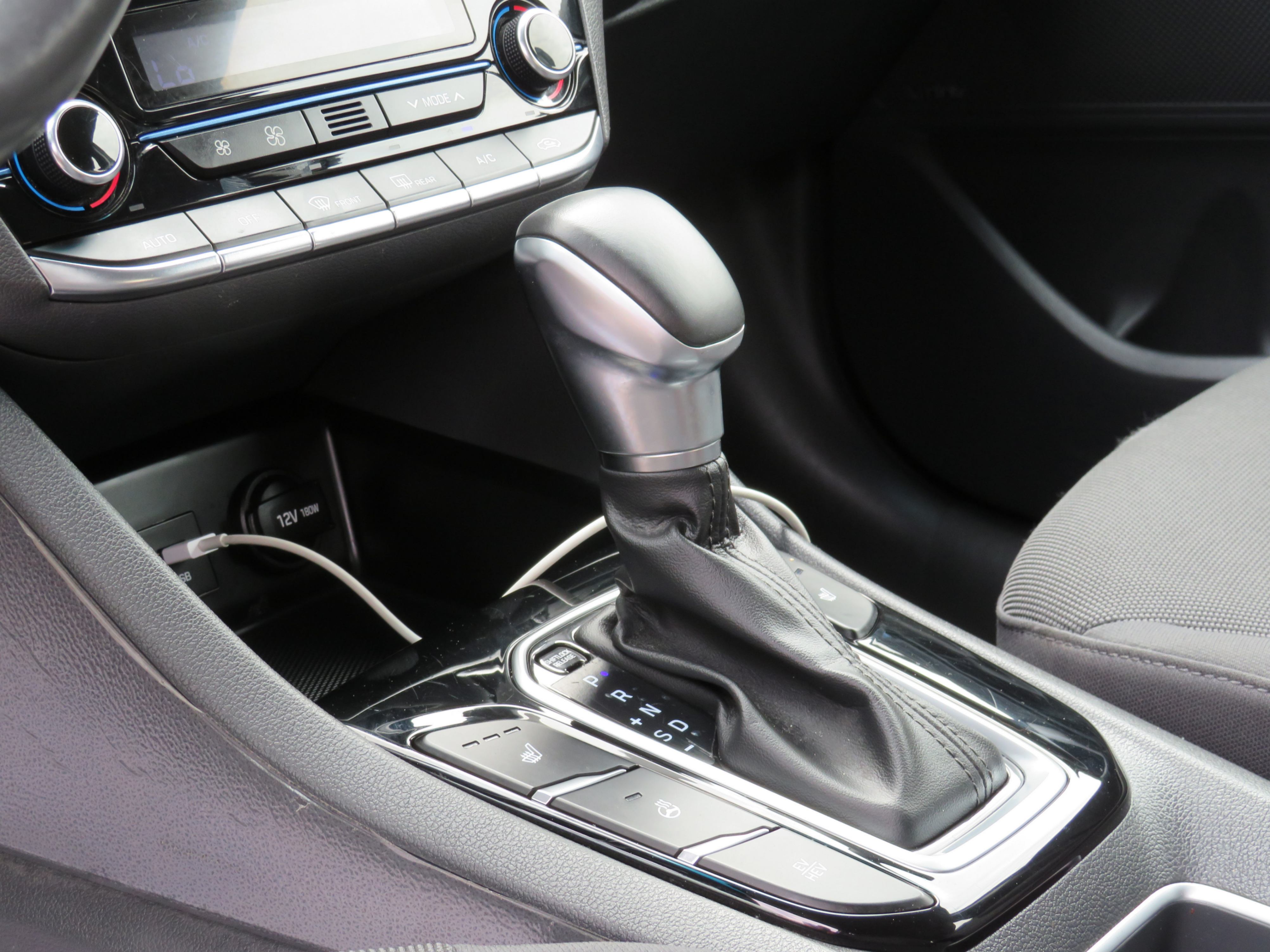 /laautomotive/2019-Hyundai-IoniqElectric-6856831267770478.jpg