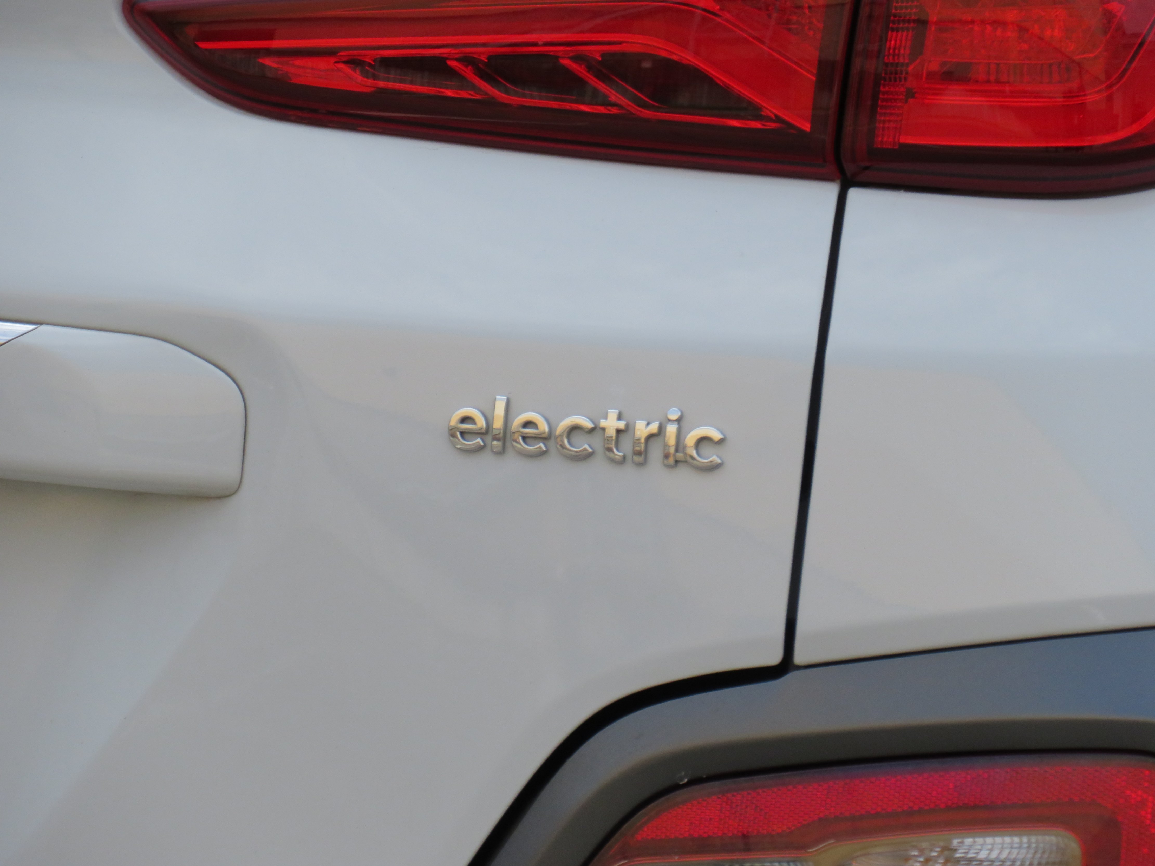 /laautomotive/2019-Hyundai-KonaEV-10546705302049153.jpg