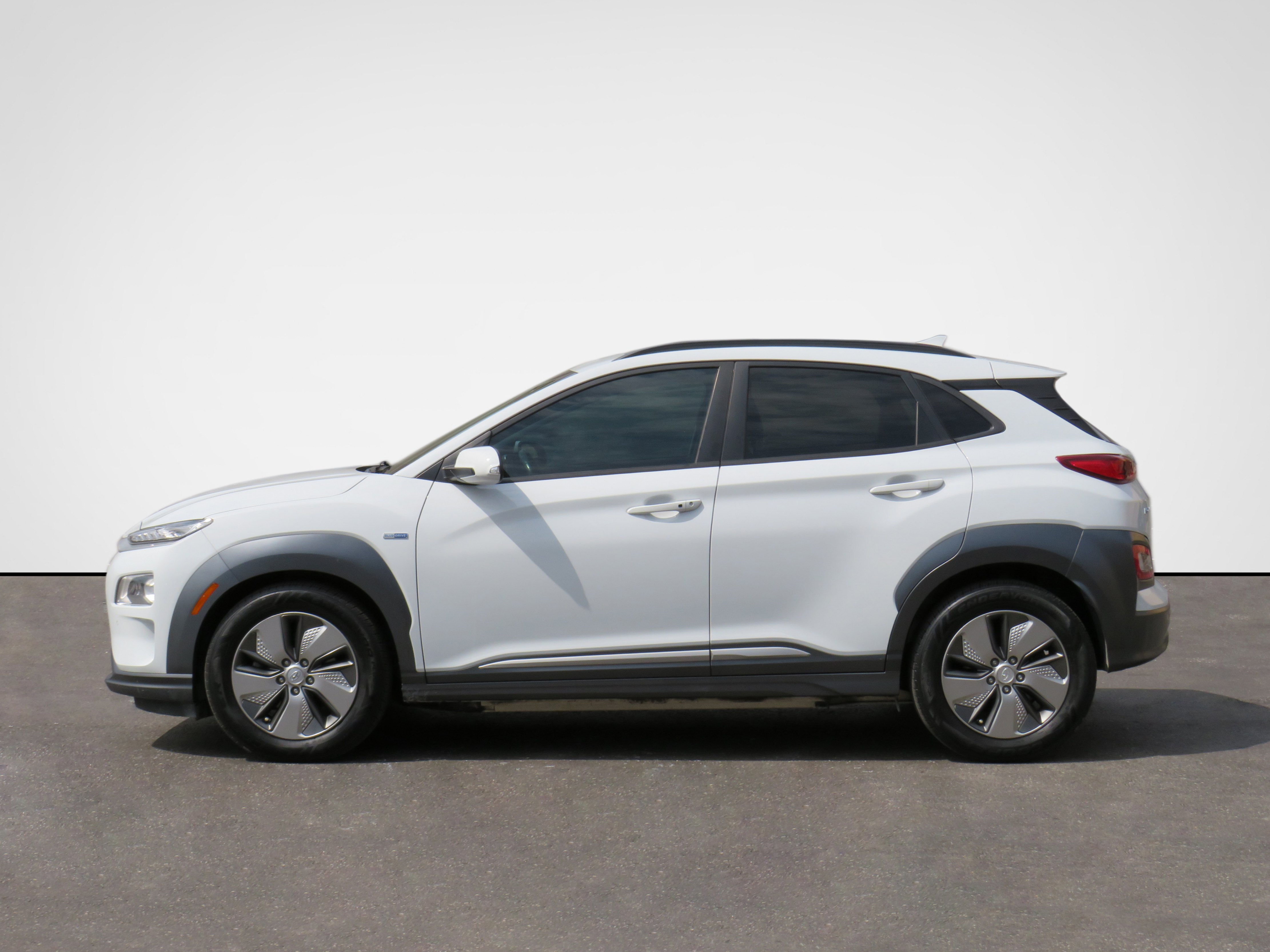 /laautomotive/2019-Hyundai-KonaEV-2330571392017673.jpg