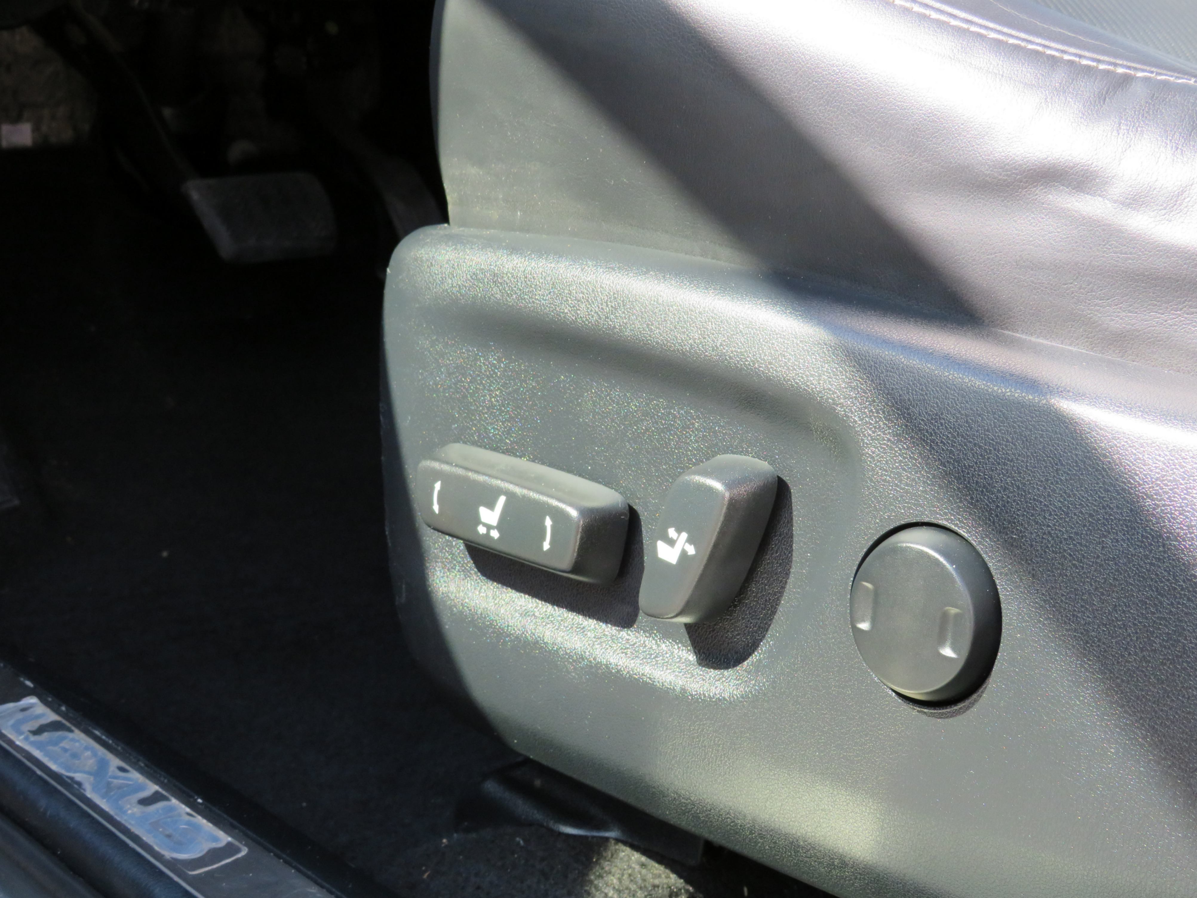 /laautomotive/2019-Lexus-NX-05840039232075589.jpg