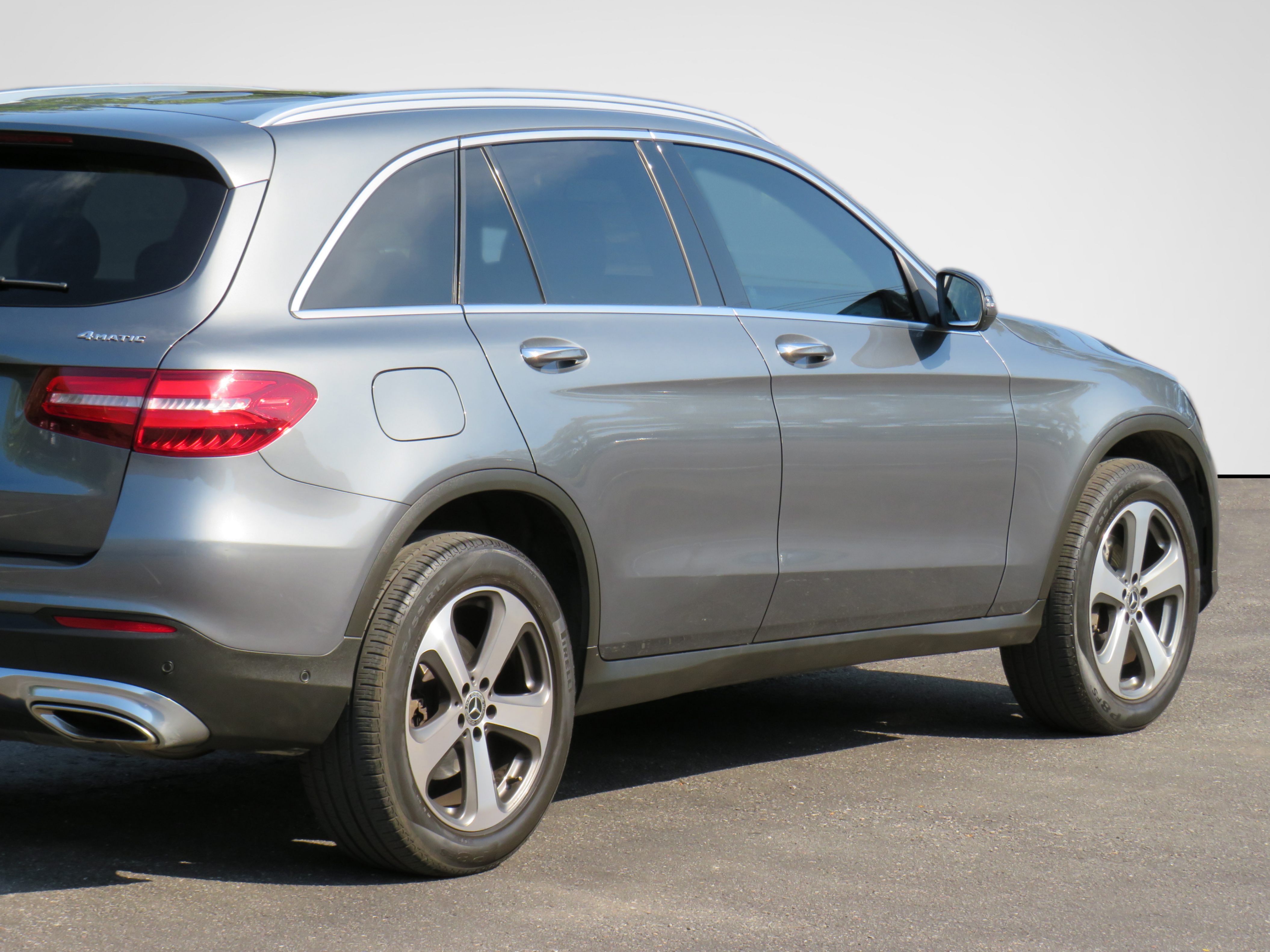 /laautomotive/2019-Mercedes-Benz-GLC-class-8694821627656846.jpg