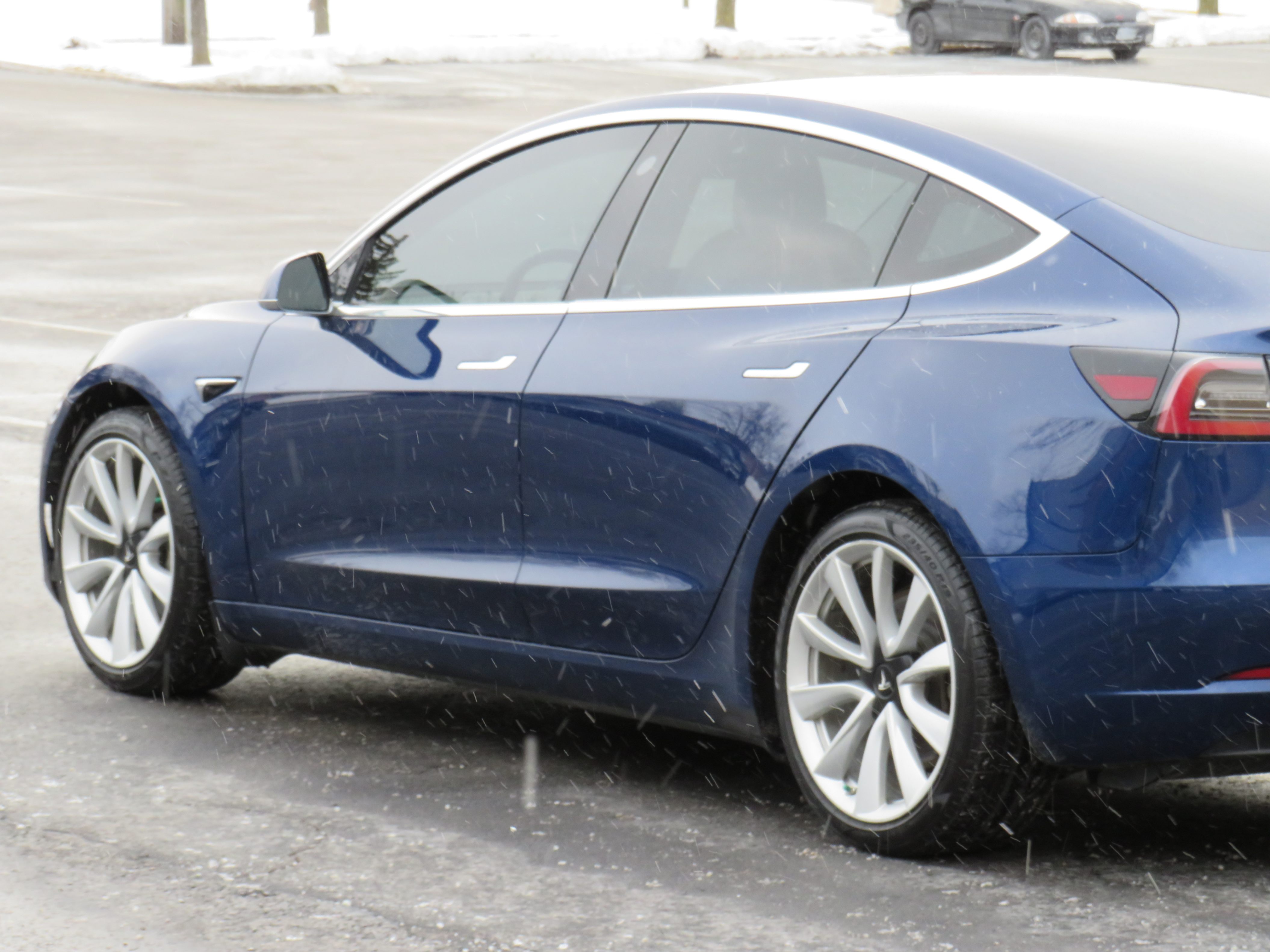 /laautomotive/2019-Tesla-Model3-1294673139064142.jpg