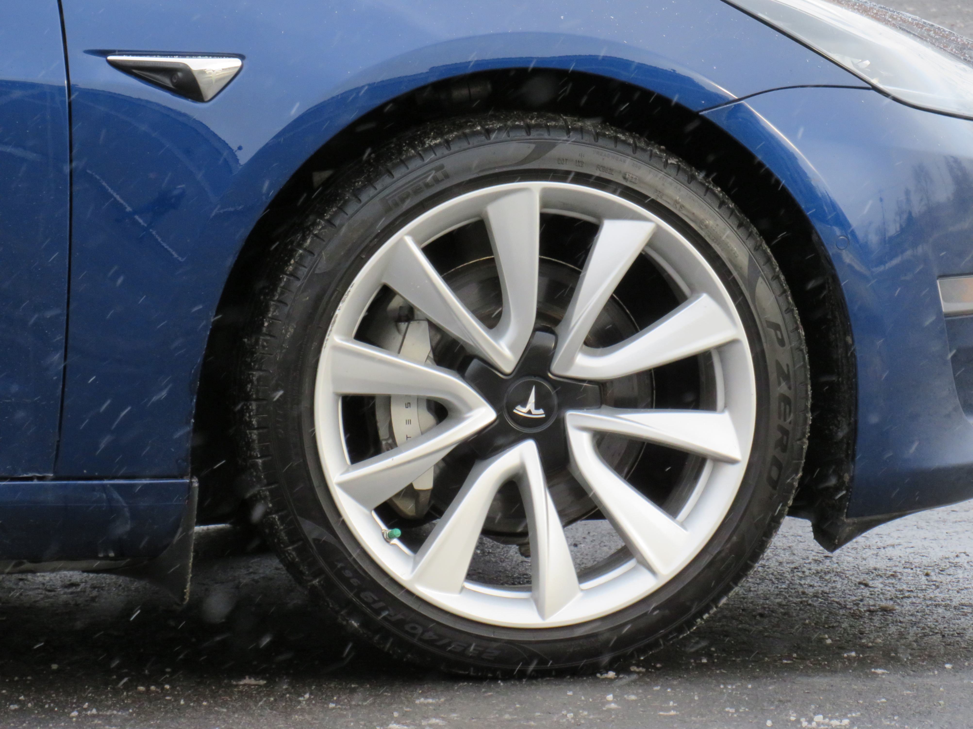 /laautomotive/2019-Tesla-Model3-743461218625483.jpg