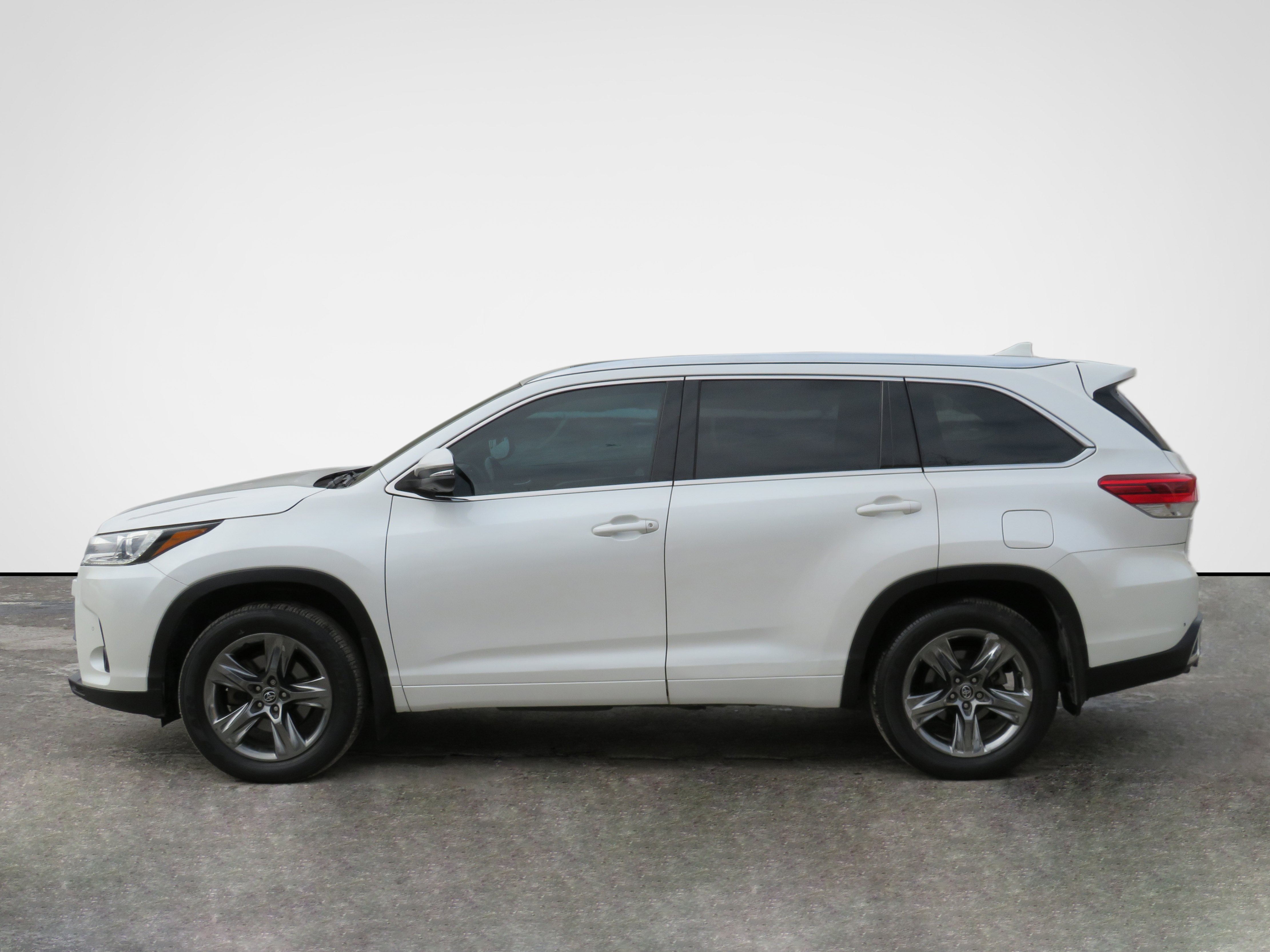 /laautomotive/2019-Toyota-Highlander-7037524302605074.jpg