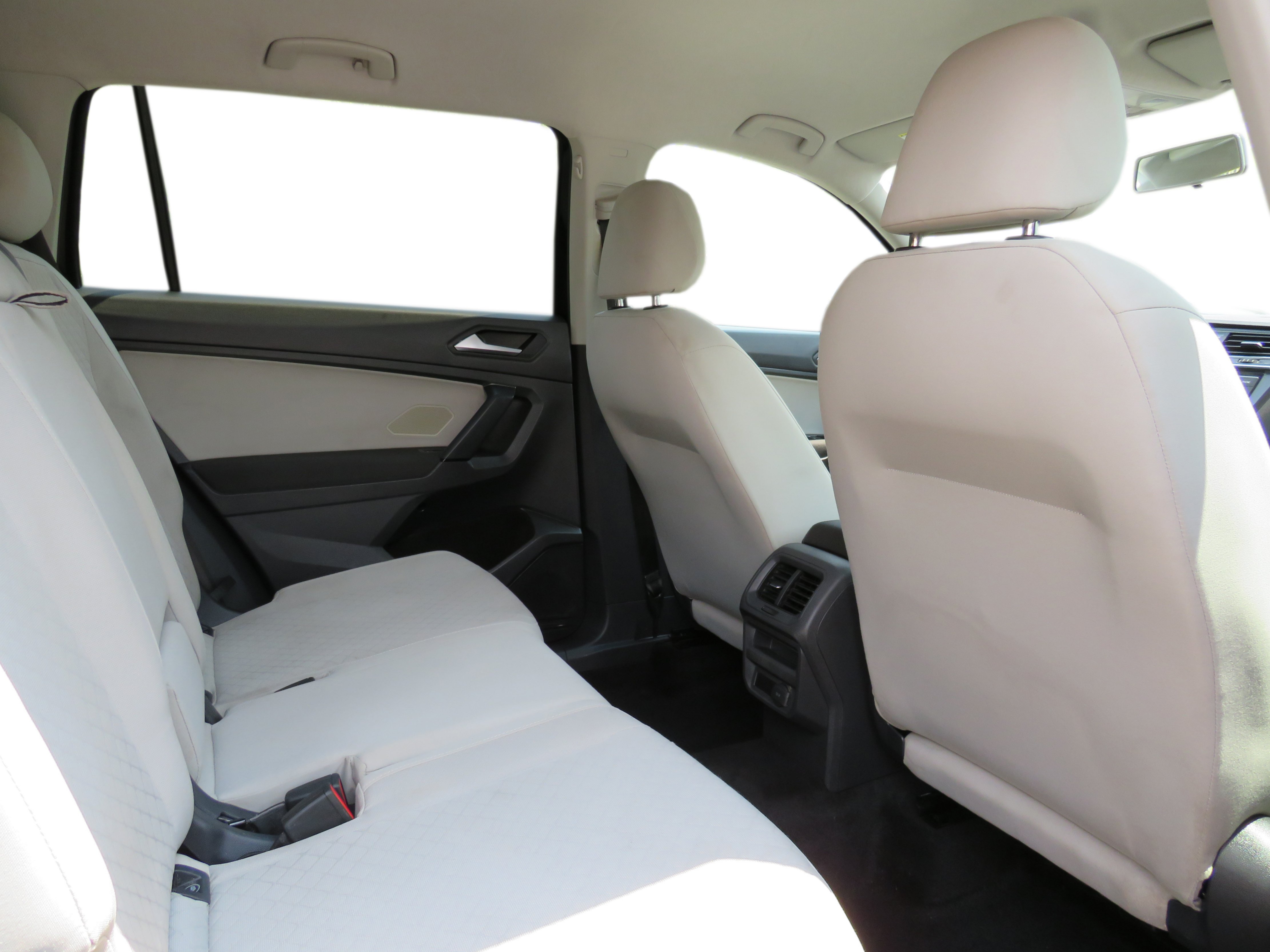 /laautomotive/2019-Volkswagen-Tiguan-0677828117953041.jpg
