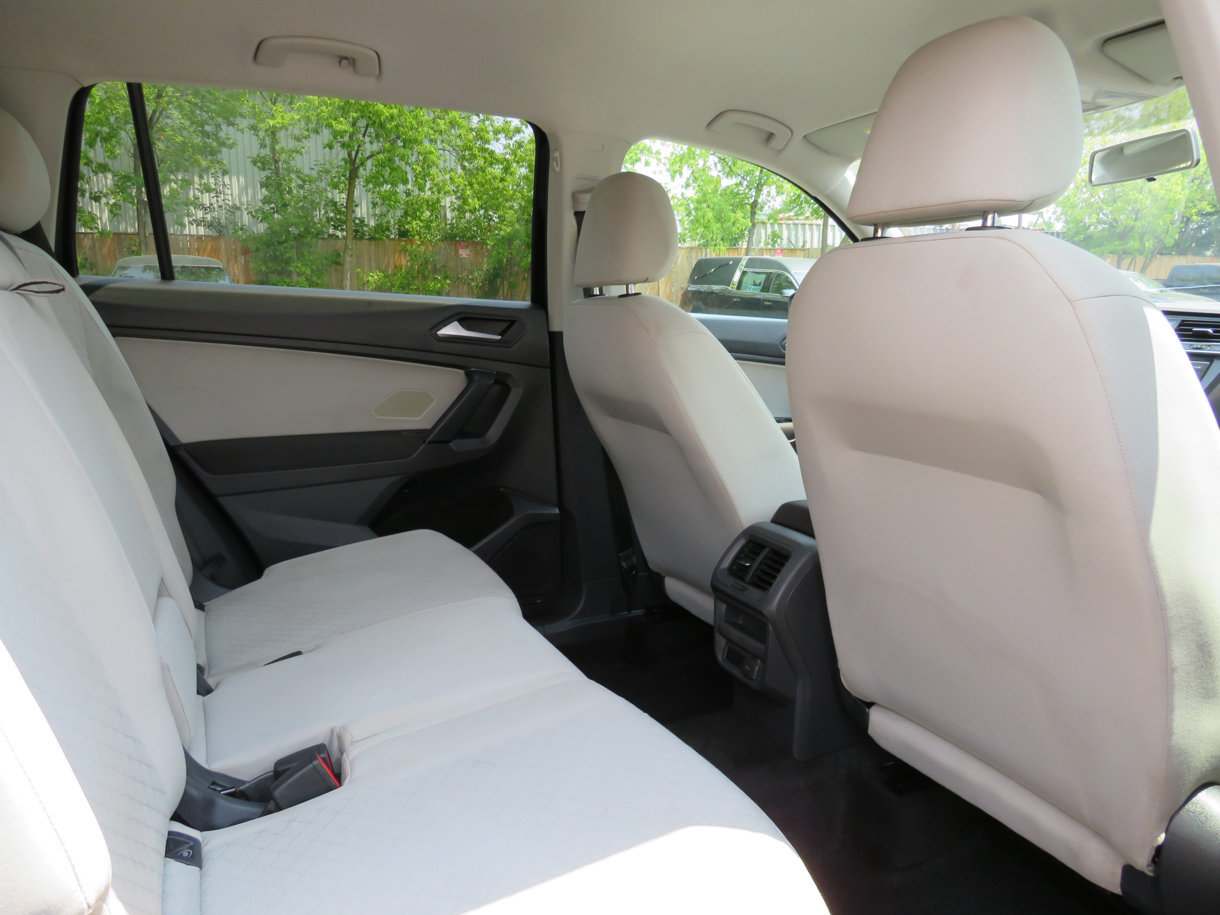 /laautomotive/2019-Volkswagen-Tiguan-12687667440439743.jpg