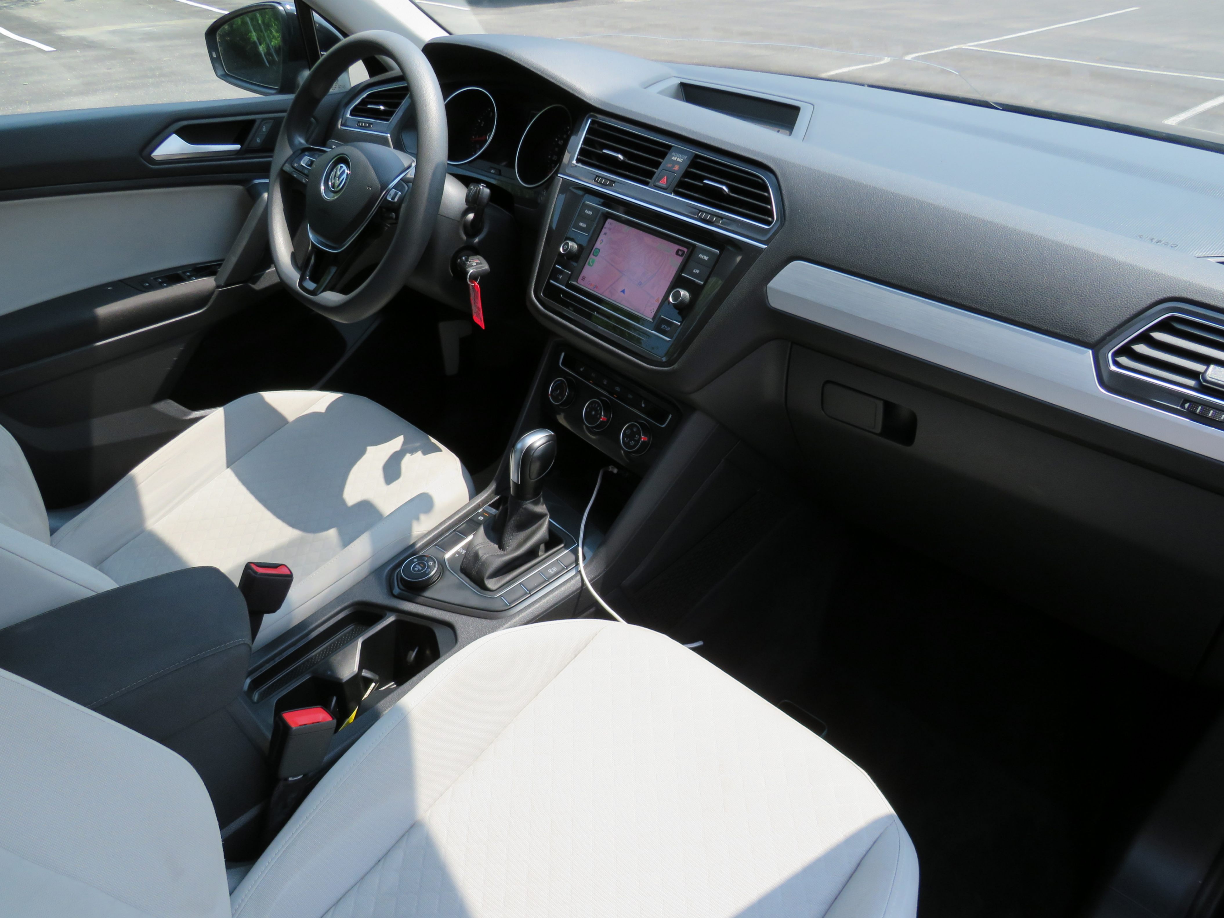 /laautomotive/2019-Volkswagen-Tiguan-5274925949624691.jpg