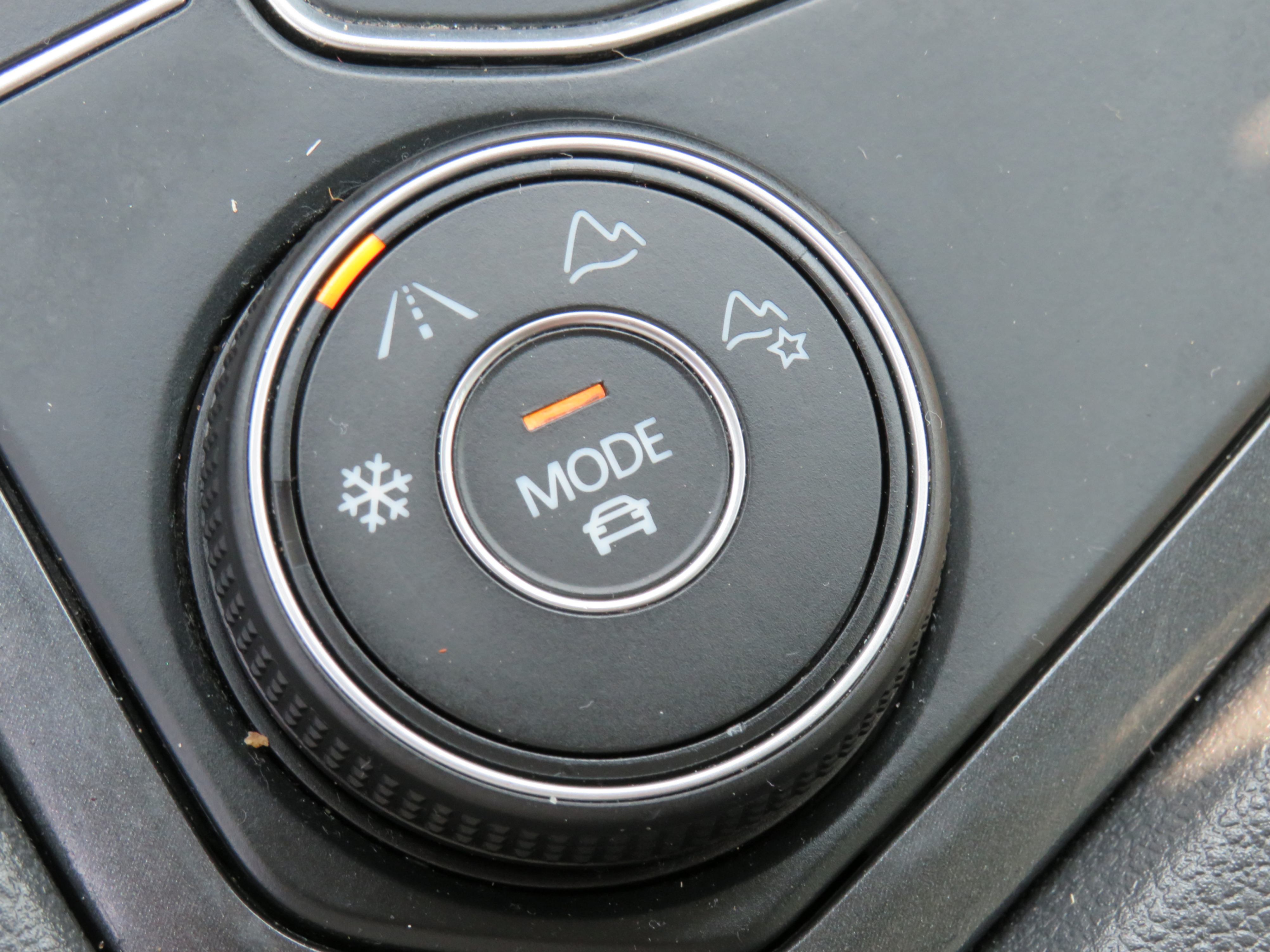 /laautomotive/2019-Volkswagen-Tiguan-7396951118504891.jpg