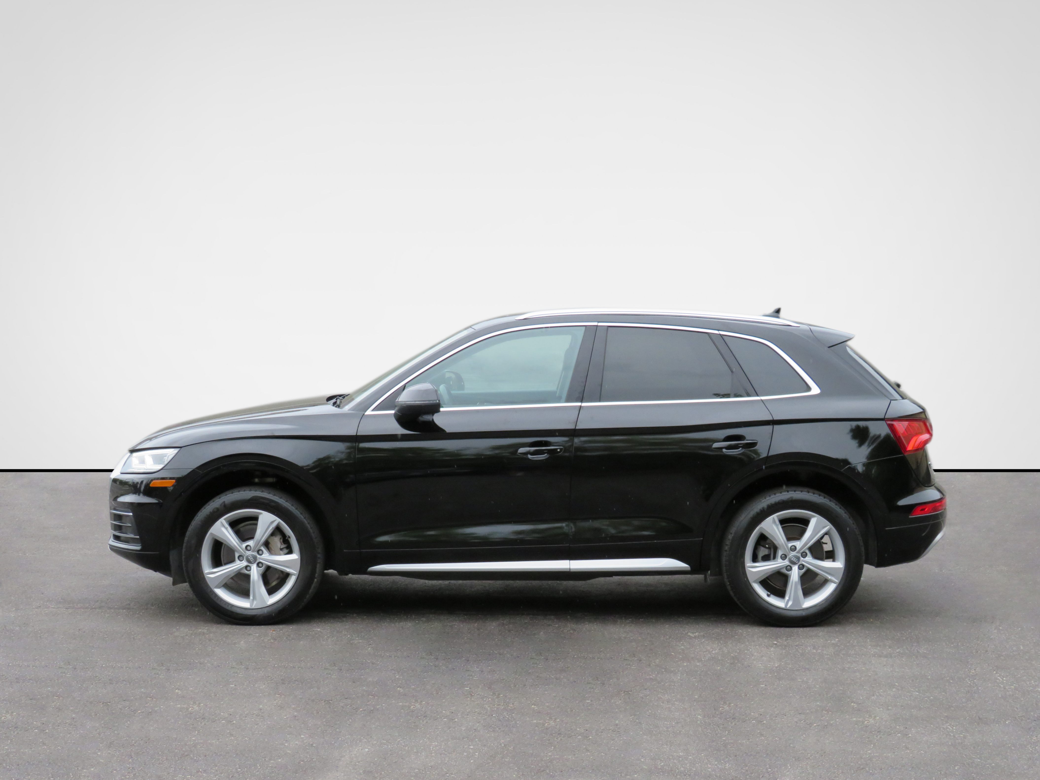 /laautomotive/2020-Audi-Q5-043621694123055166.jpg